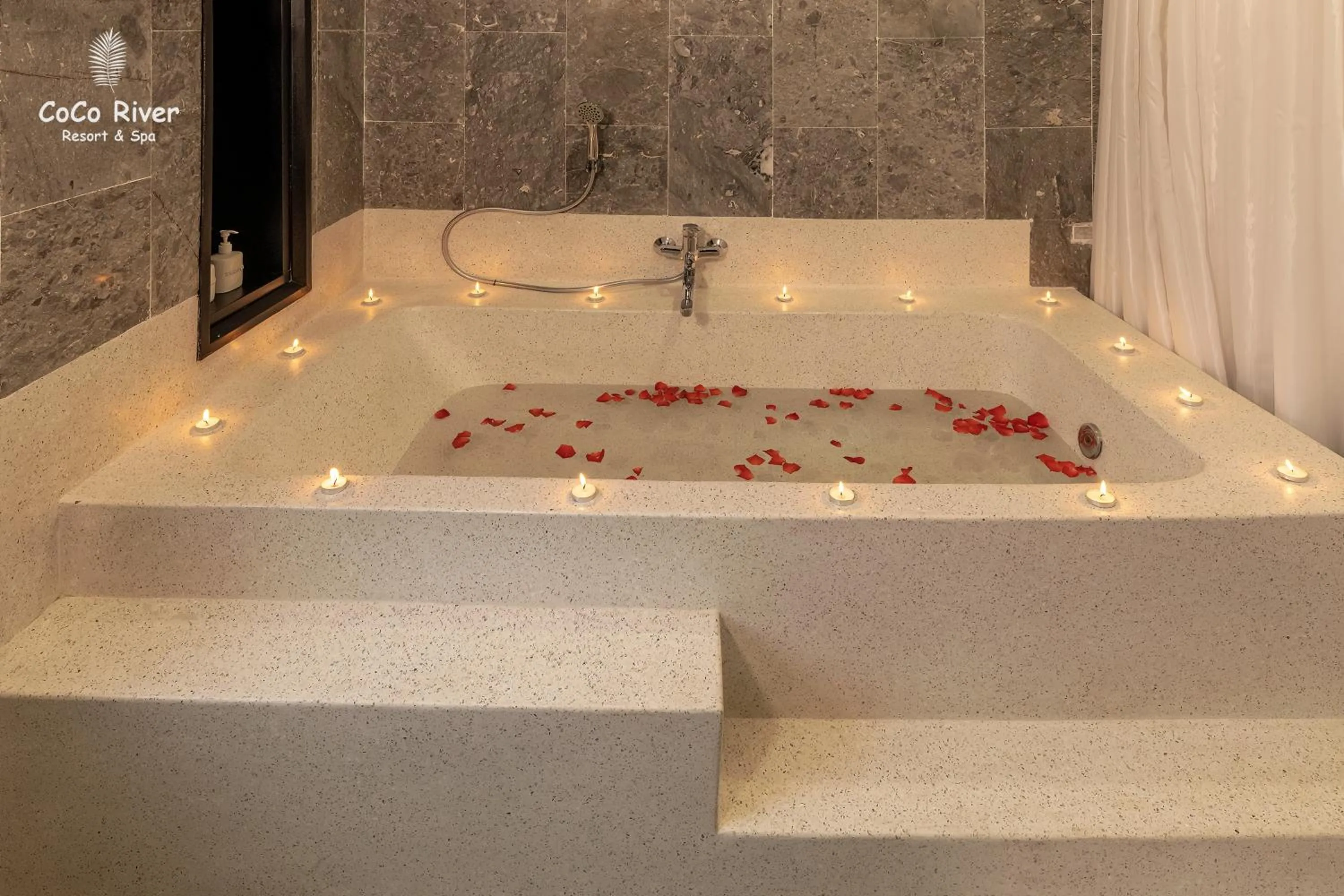 Connecting Room in Hoi An Coco River Resort & Spa