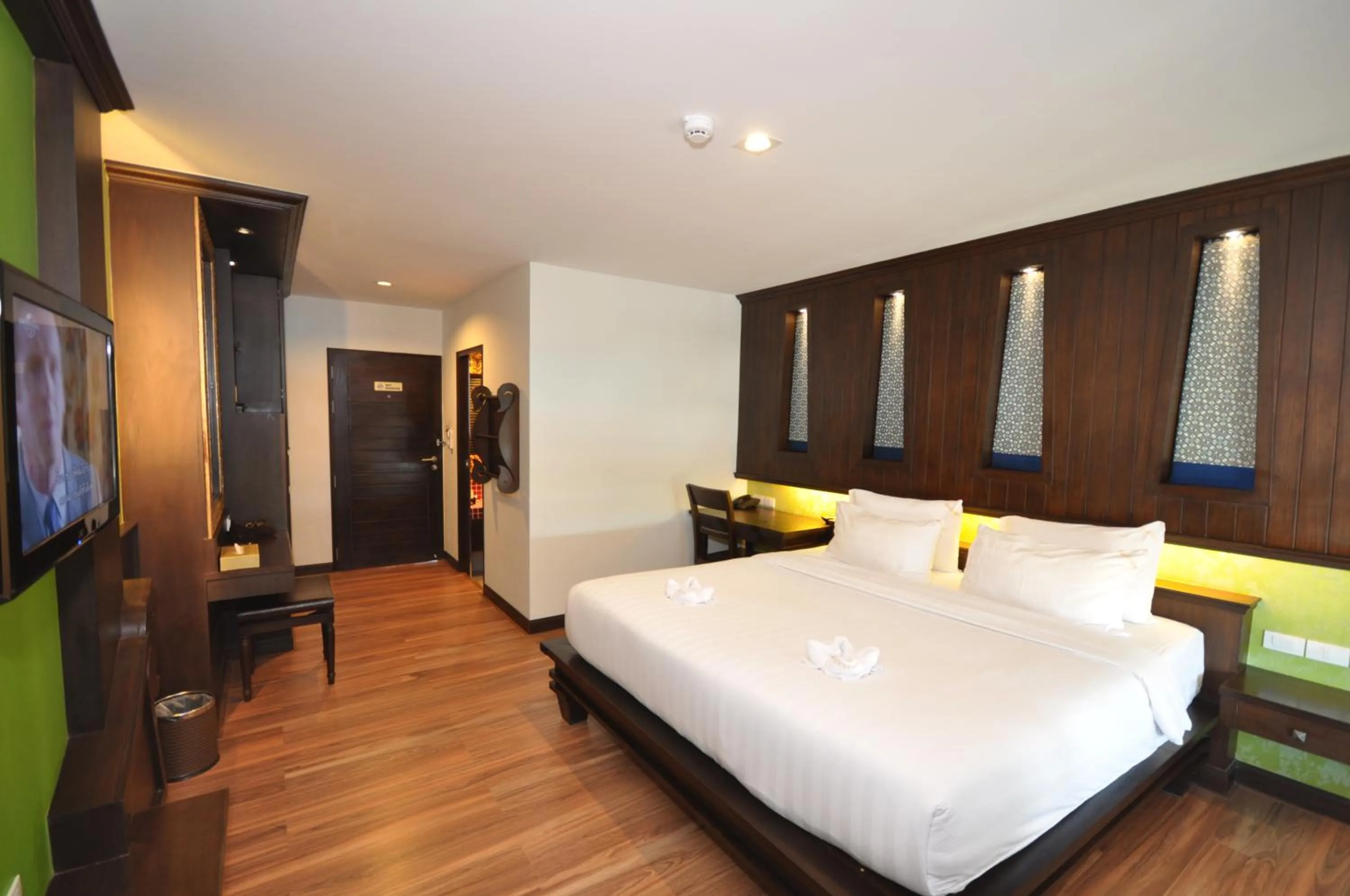 Superior Partial Seaview Double Room in Chalelarn Hotel Hua Hin