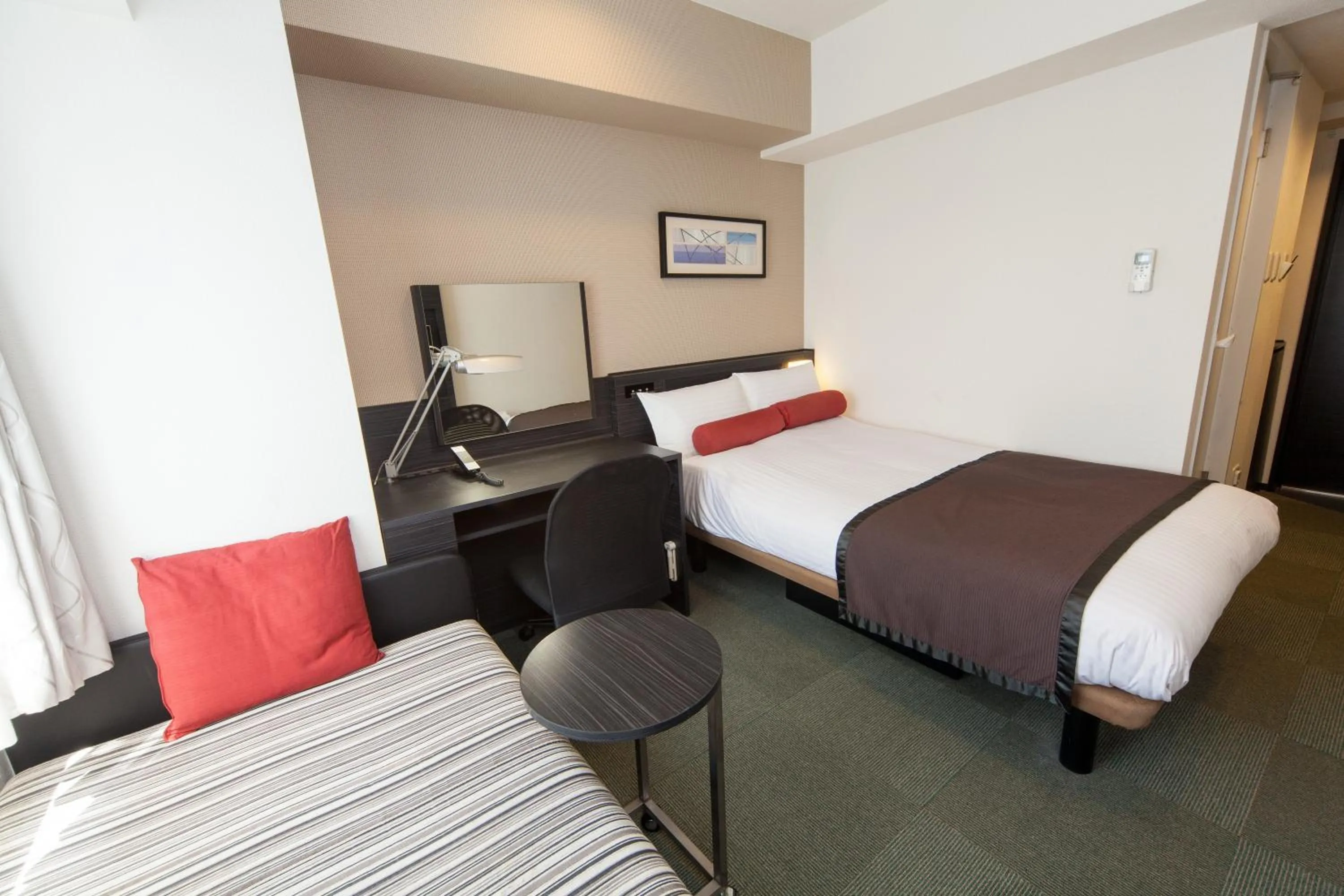 Double Room with Small Double Bed - single occupancy - Smoking in MYSTAYS Shin Urayasu Conference Center