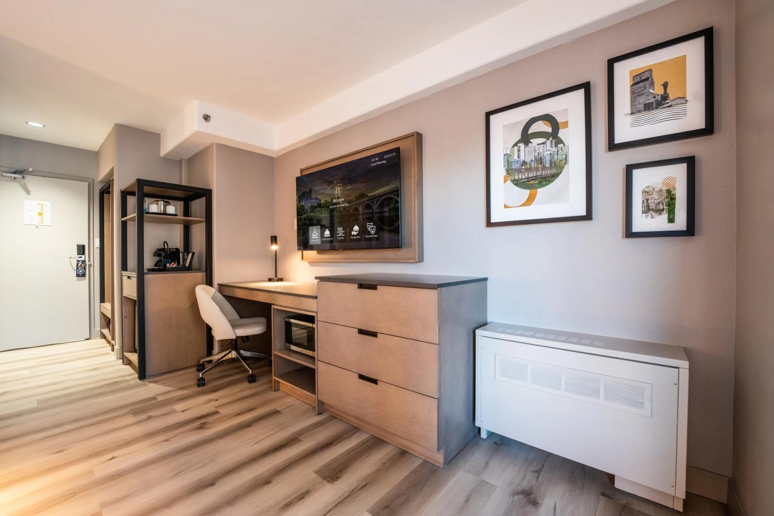 Queen Room in Park Town Hotel