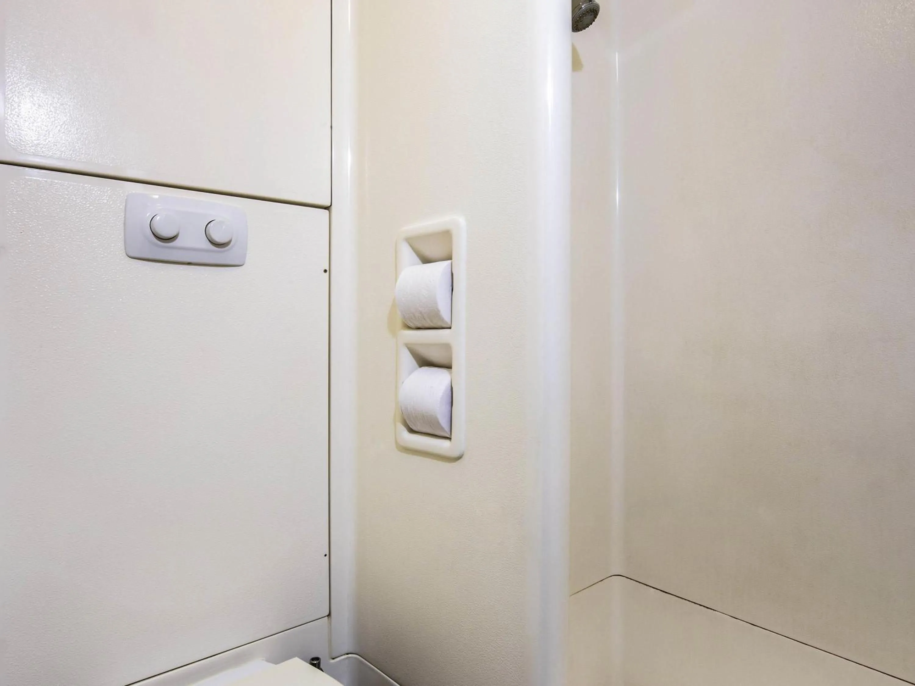 Standard Twin Room in ibis Budget - Fawkner