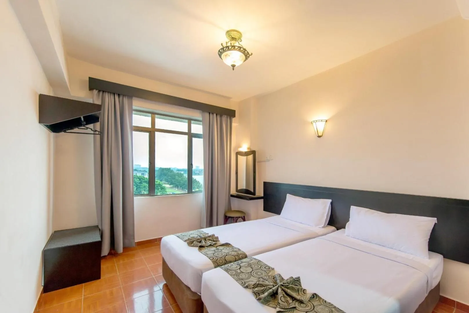 Three-Bedroom Apartment in Glory Beach Resort