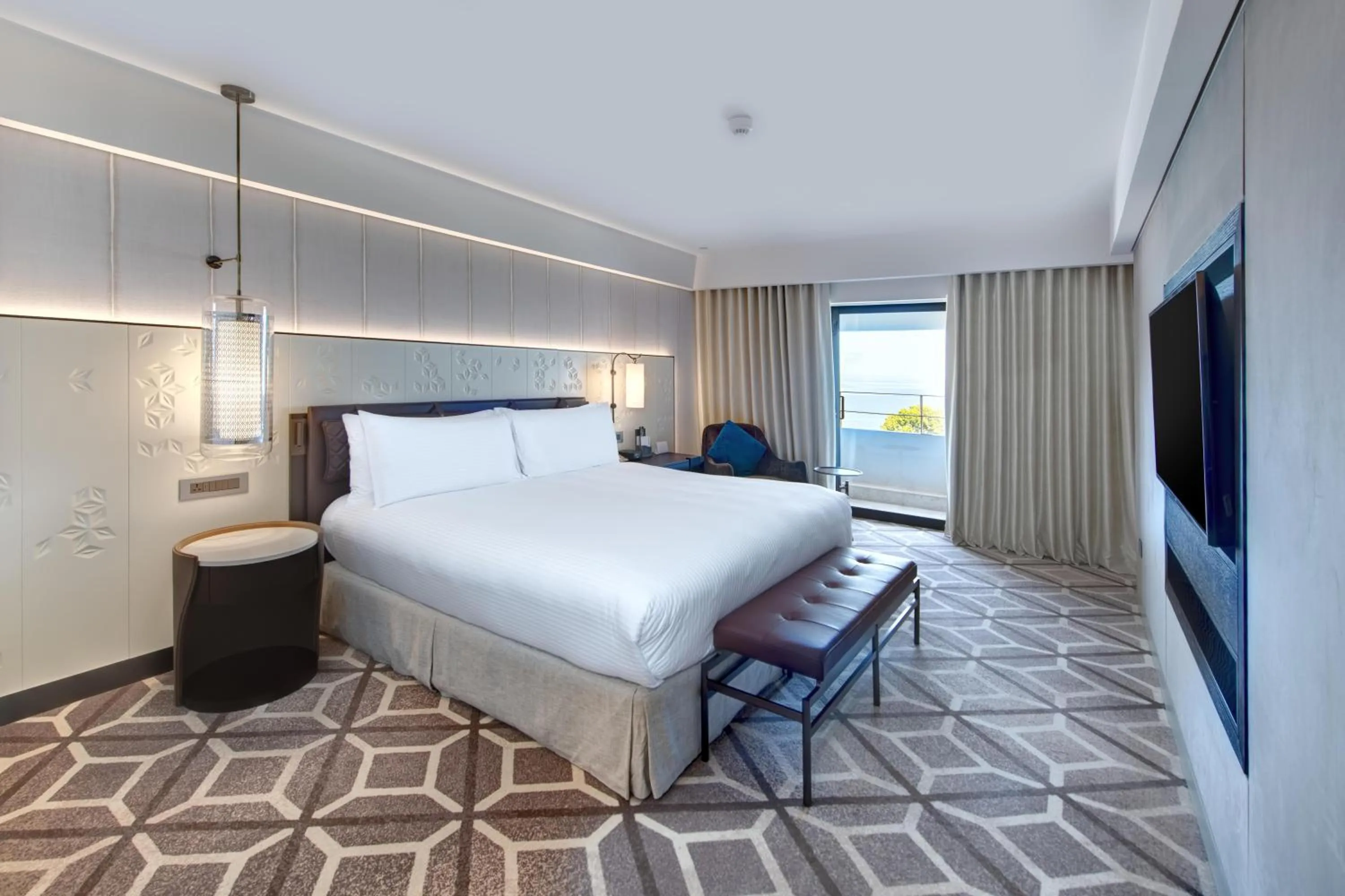 Executive King Suite with Balcony in InterContinental Muscat by IHG