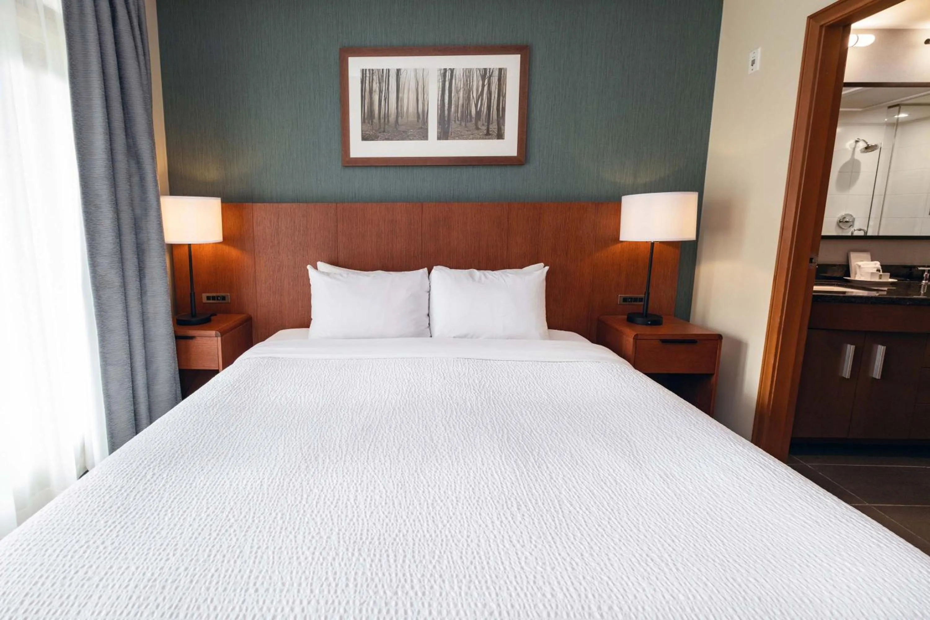 One Bedroom Suite, 1 King Bed, Sofa Bed in Sutton Place Hotel Revelstoke Mountain Resort