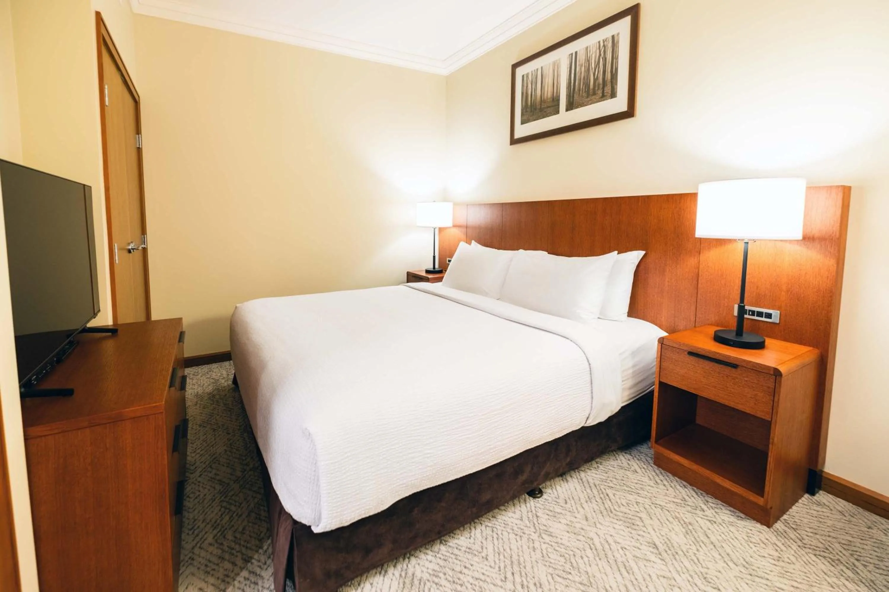 Studio Premium Suite, 1 King Bed, Sofa Bed in Sutton Place Hotel Revelstoke Mountain Resort