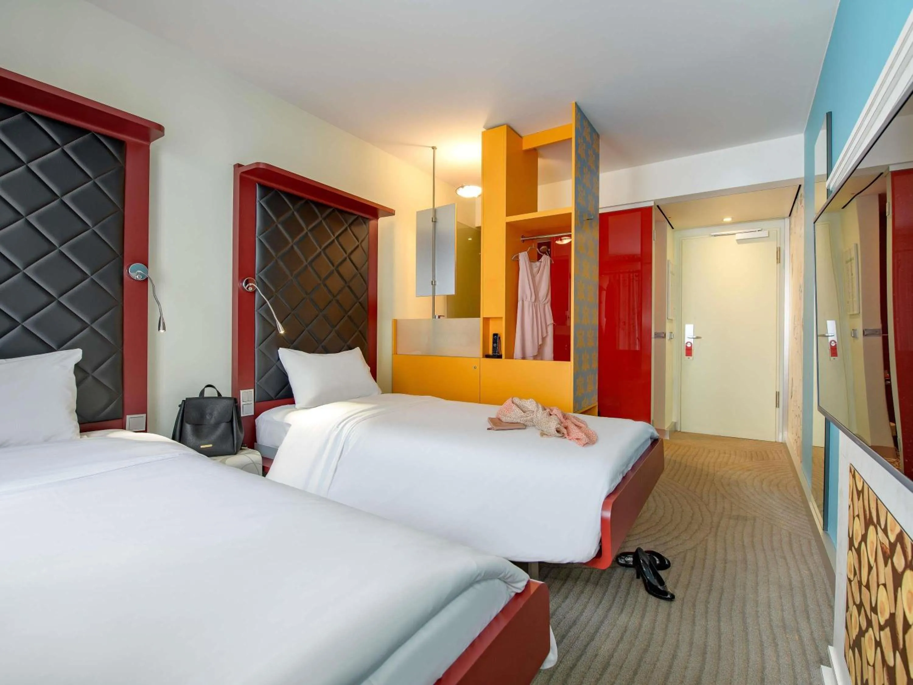 Standard Twin Room in ibis Styles Hotel Berlin Mitte