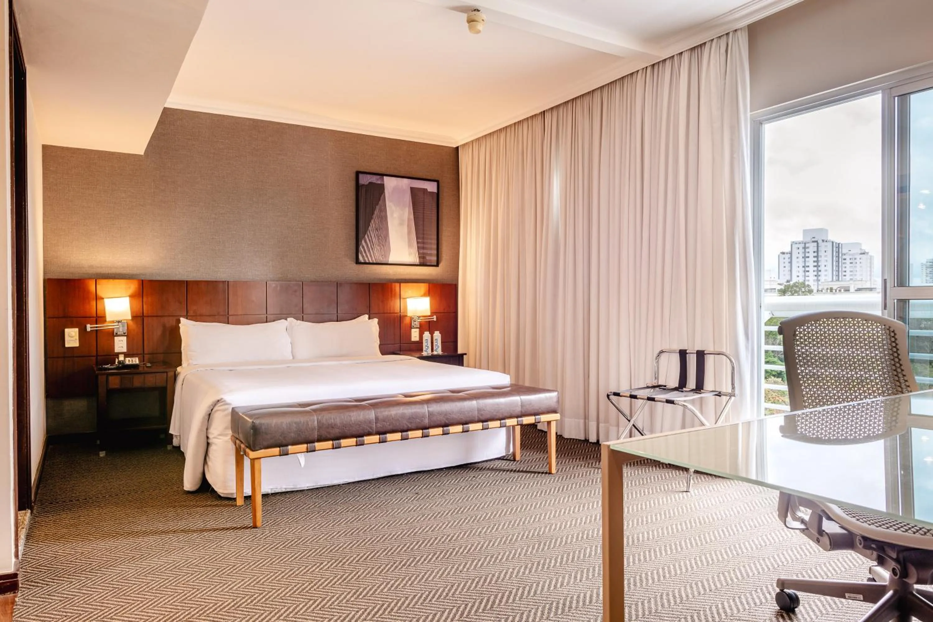 Quadruple Room in Blue Tree Premium Verbo Divino - Nações Unidas