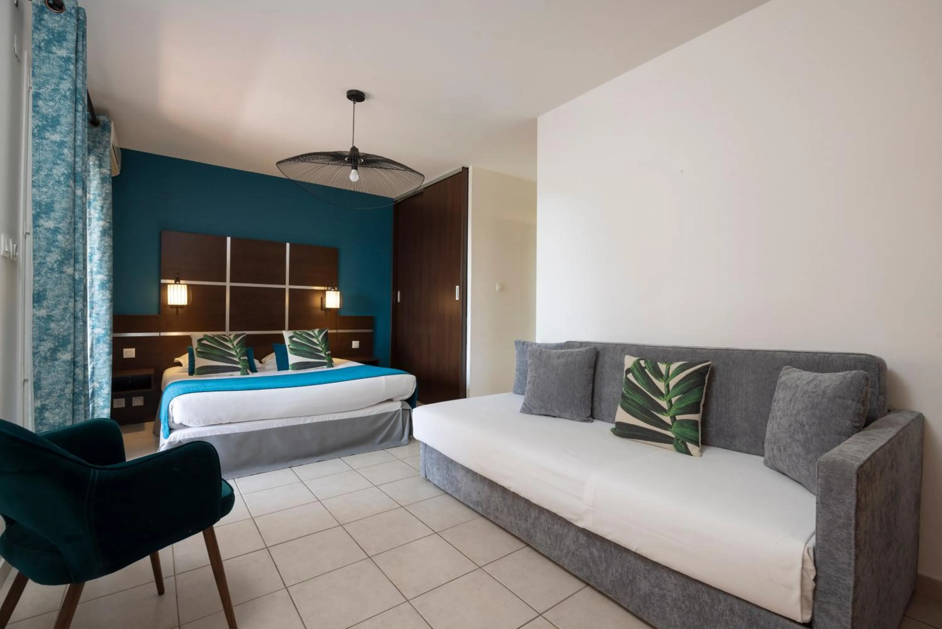 Triple Room in The Originals City, Hôtel Côté Sud, Marseille Est