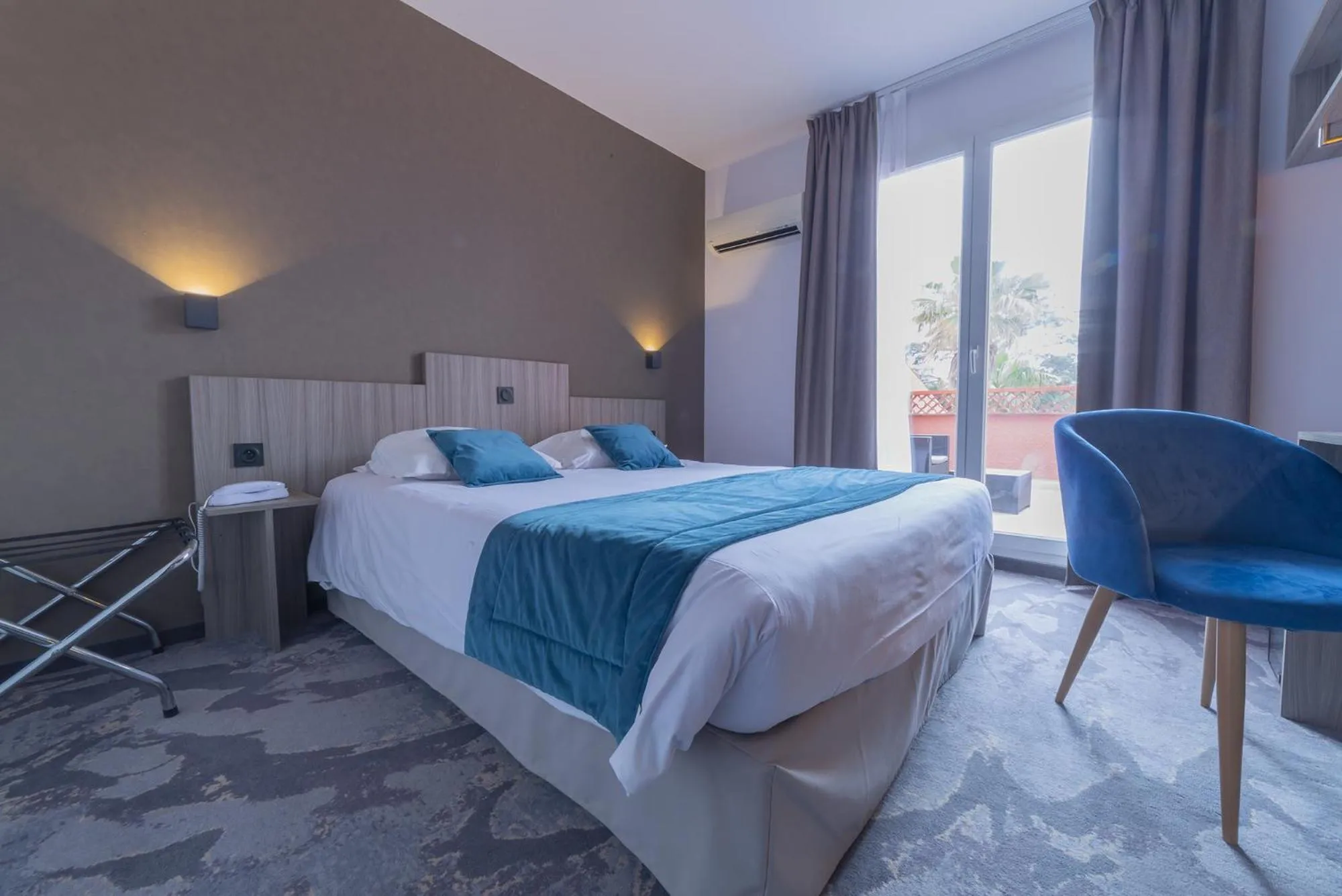 Double Room with Terrace in The Originals City, Relax'Otel & Spa, Le Barcarès