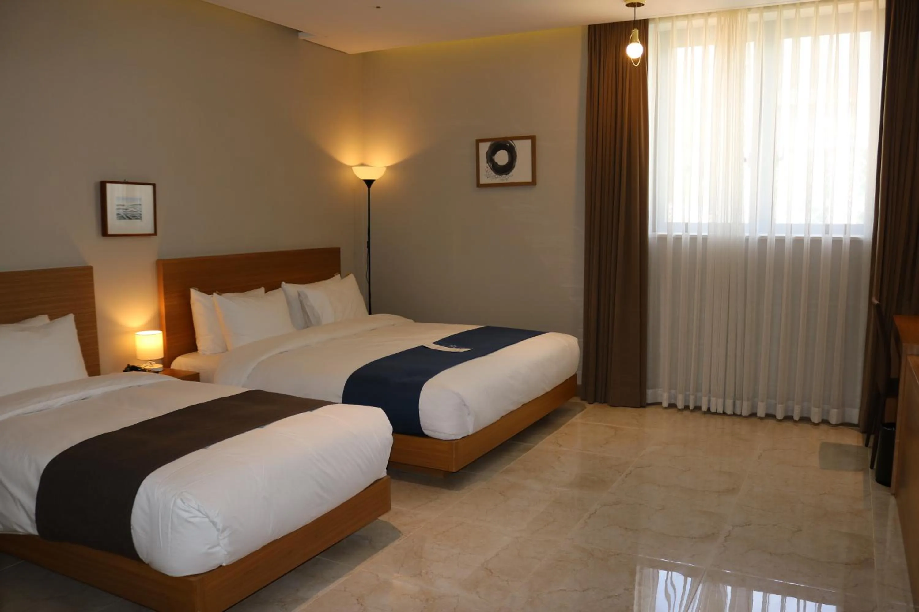 Deluxe Twin Room in Benikea Hotel Yangsan