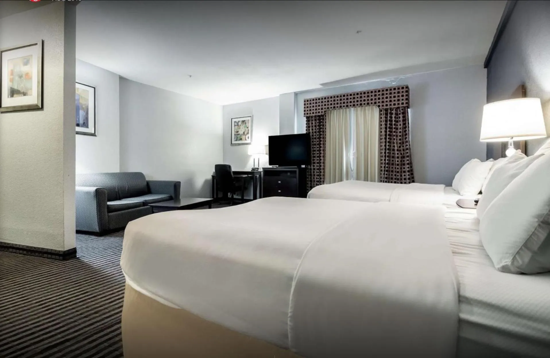 Deluxe Queen Room with Two Queen Beds - single occupancy - Non-Smoking in Motel 6-Mineral Wells, TX