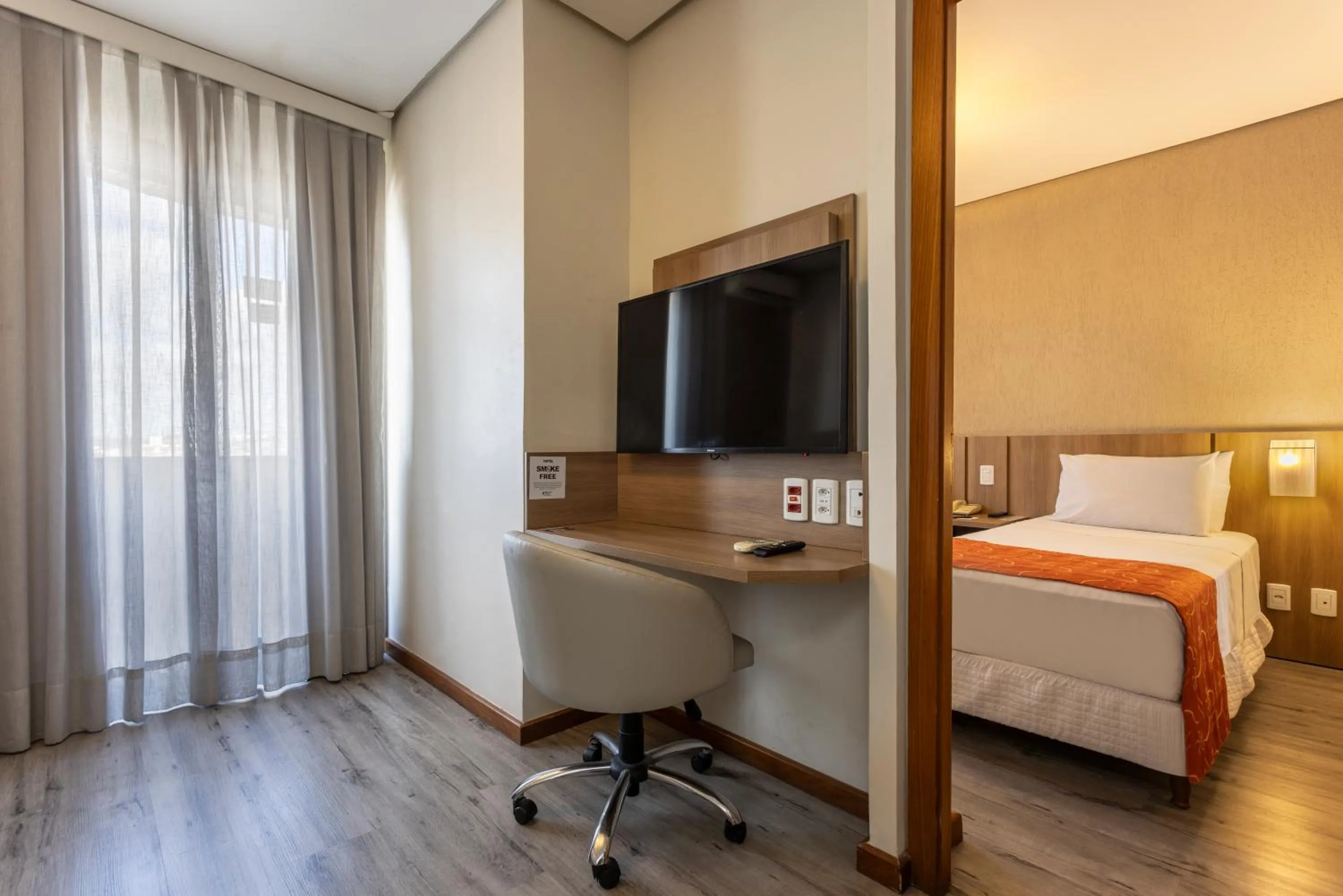 Twin Room in Blue Tree Towers Millenium Porto Alegre