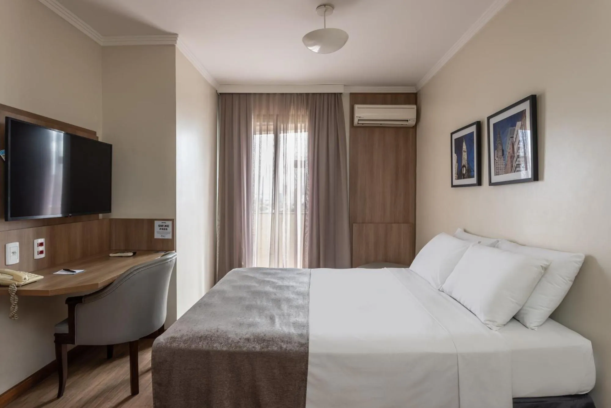 Deluxe Double Room with Two Double Beds in Blue Tree Towers Millenium Porto Alegre