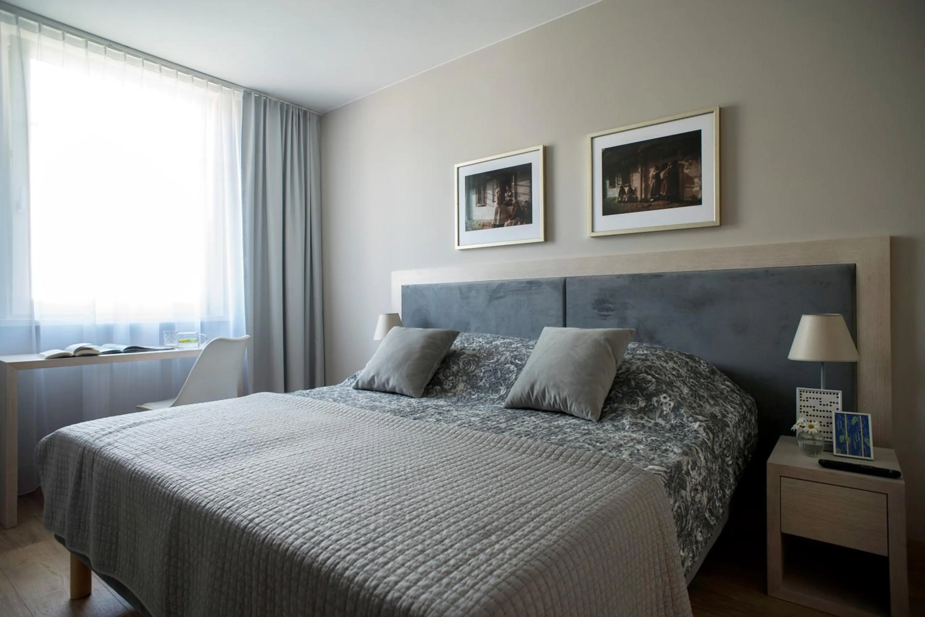 One-Bedroom Apartment in Belle Epoque Residence