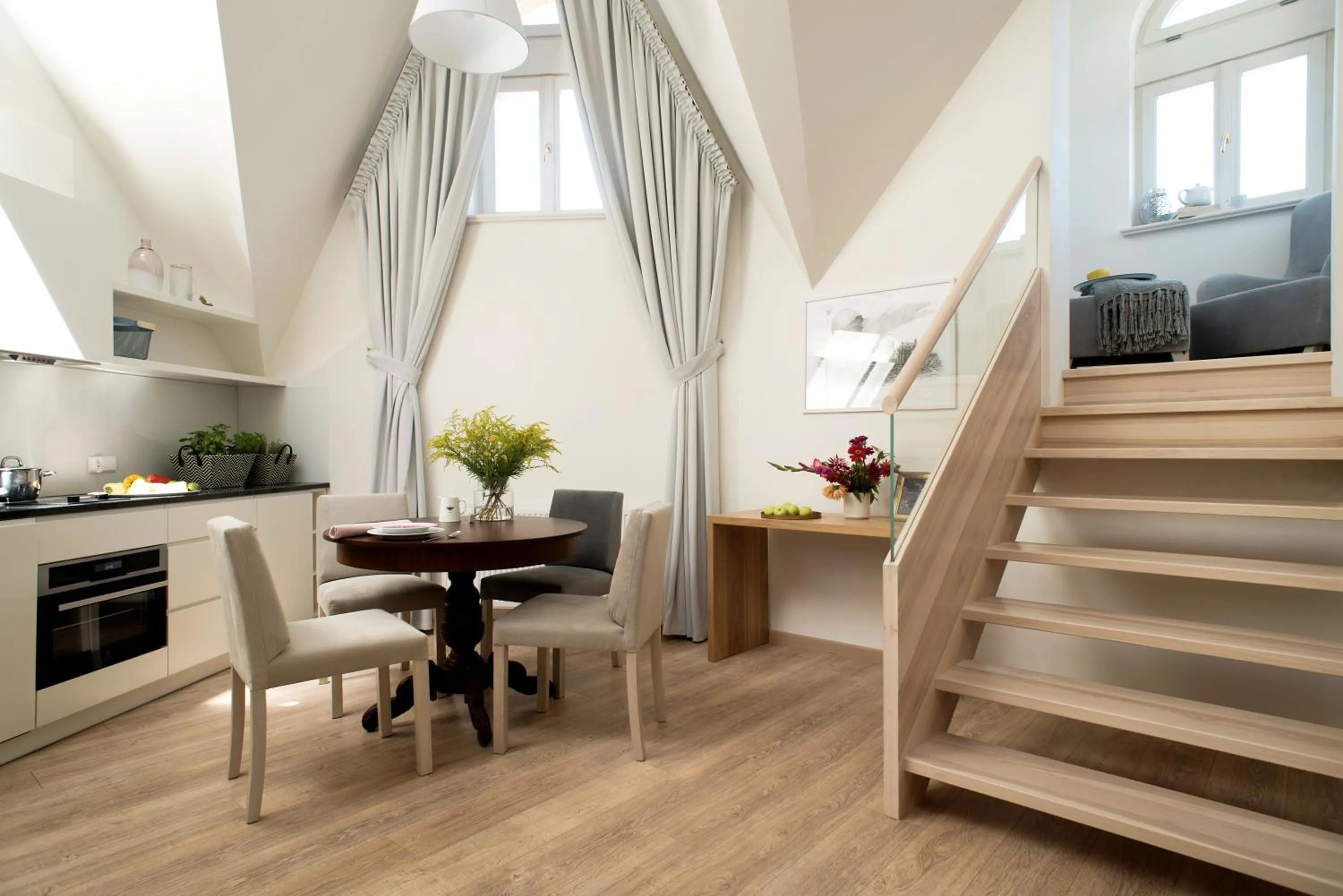 Deluxe Apartment - Split Level in Belle Epoque Residence