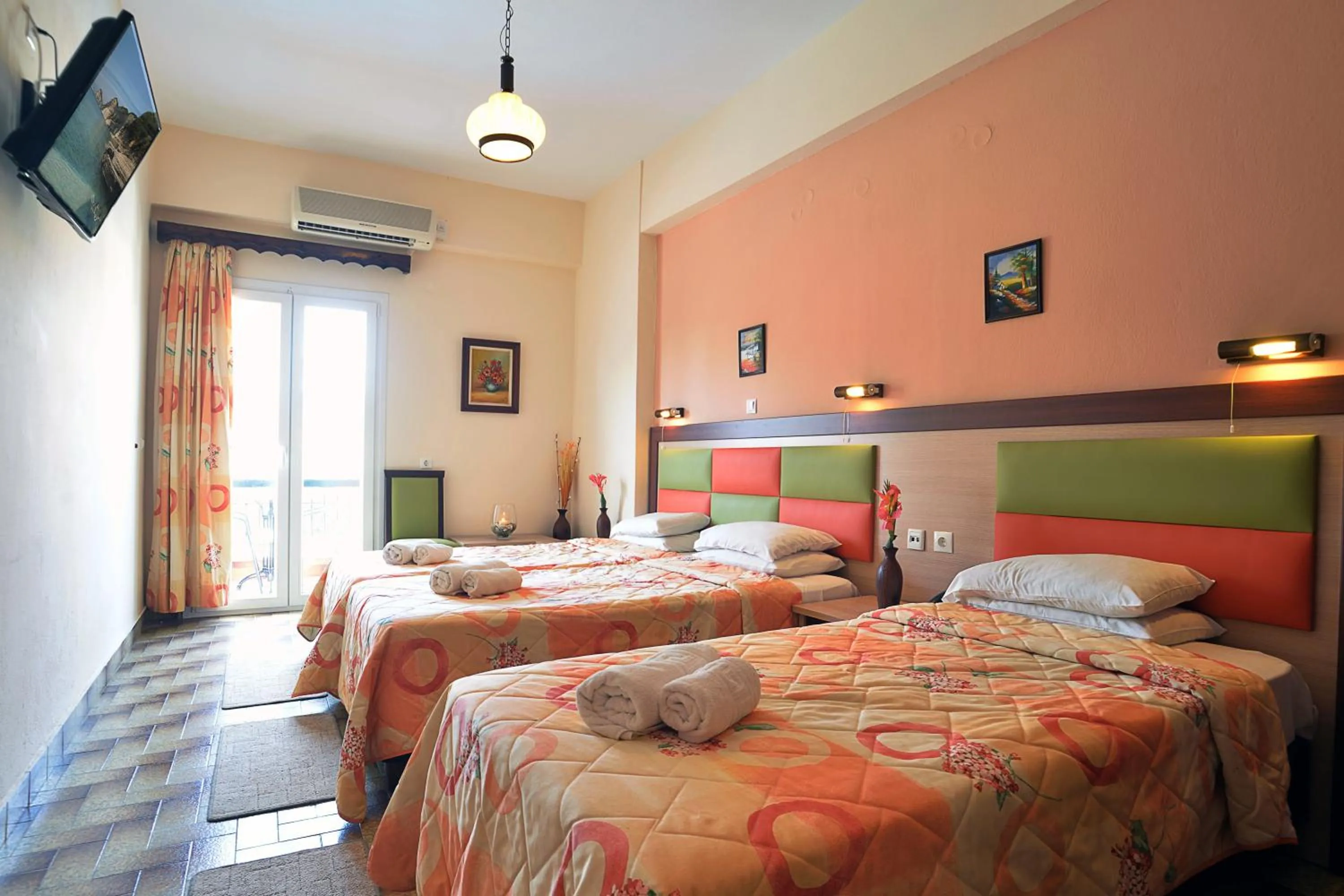 Triple Room in Maltezos Hotel