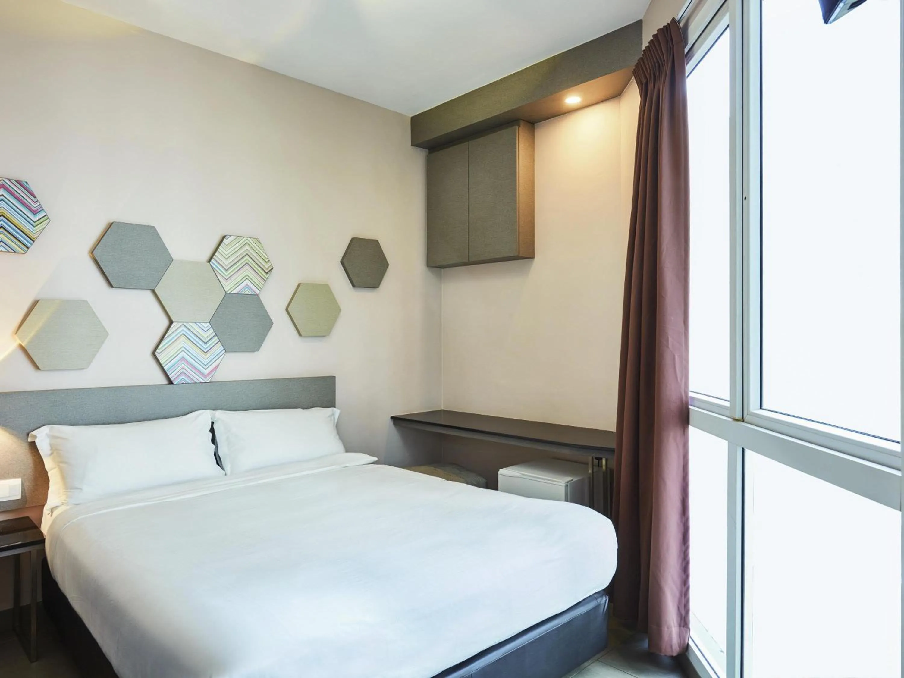 Superior Double Room in ibis budget Singapore Imperial