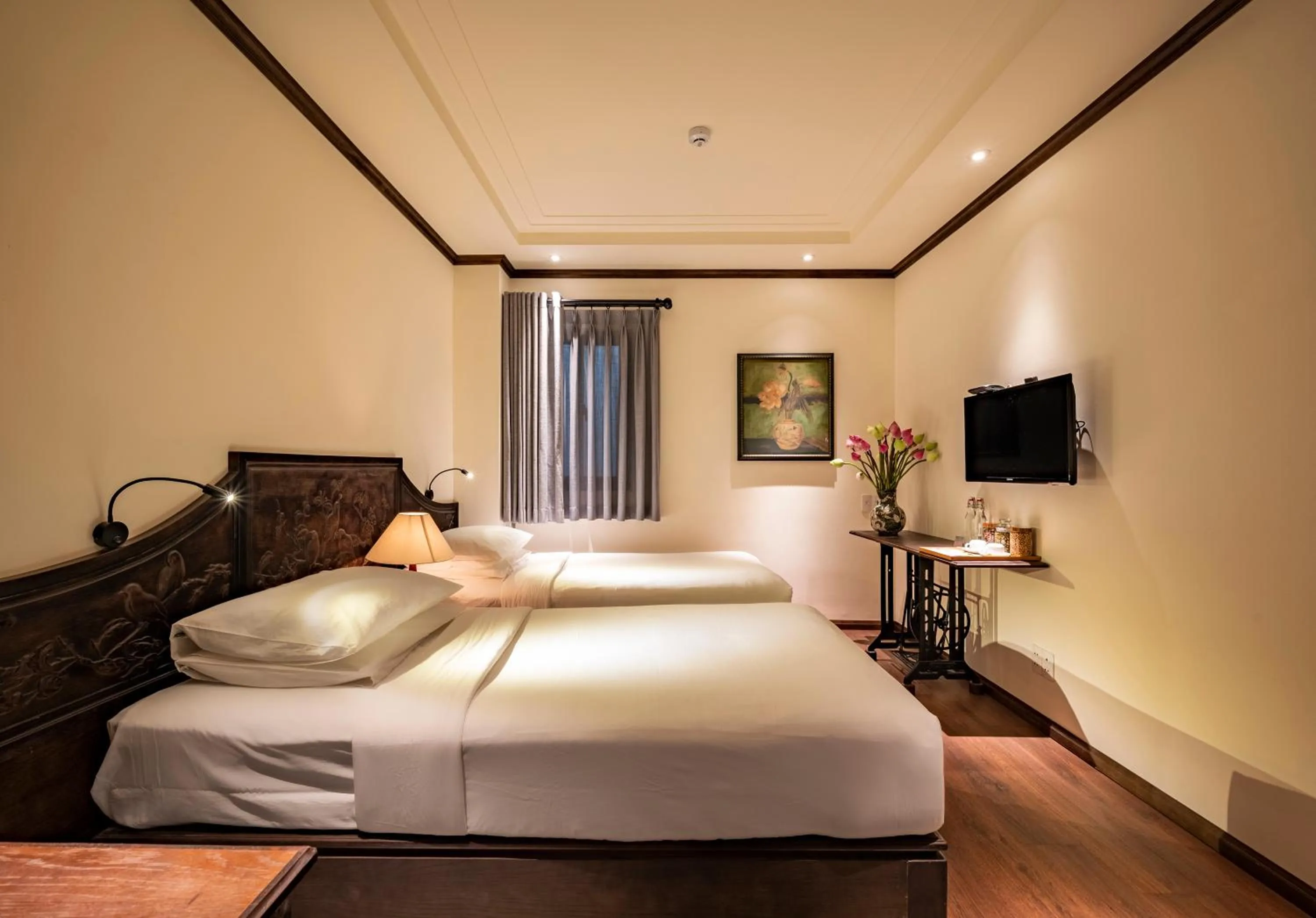 Signature Twin Room in Amanaki Saigon Boutique Hotel