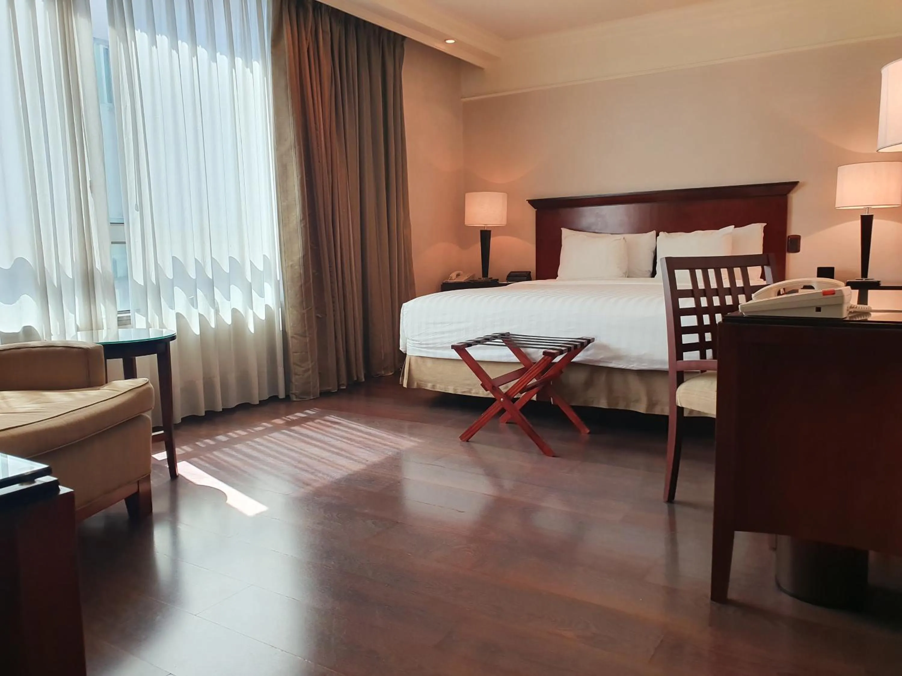 Superior Double Room in Regal Pacific Puerto Madero
