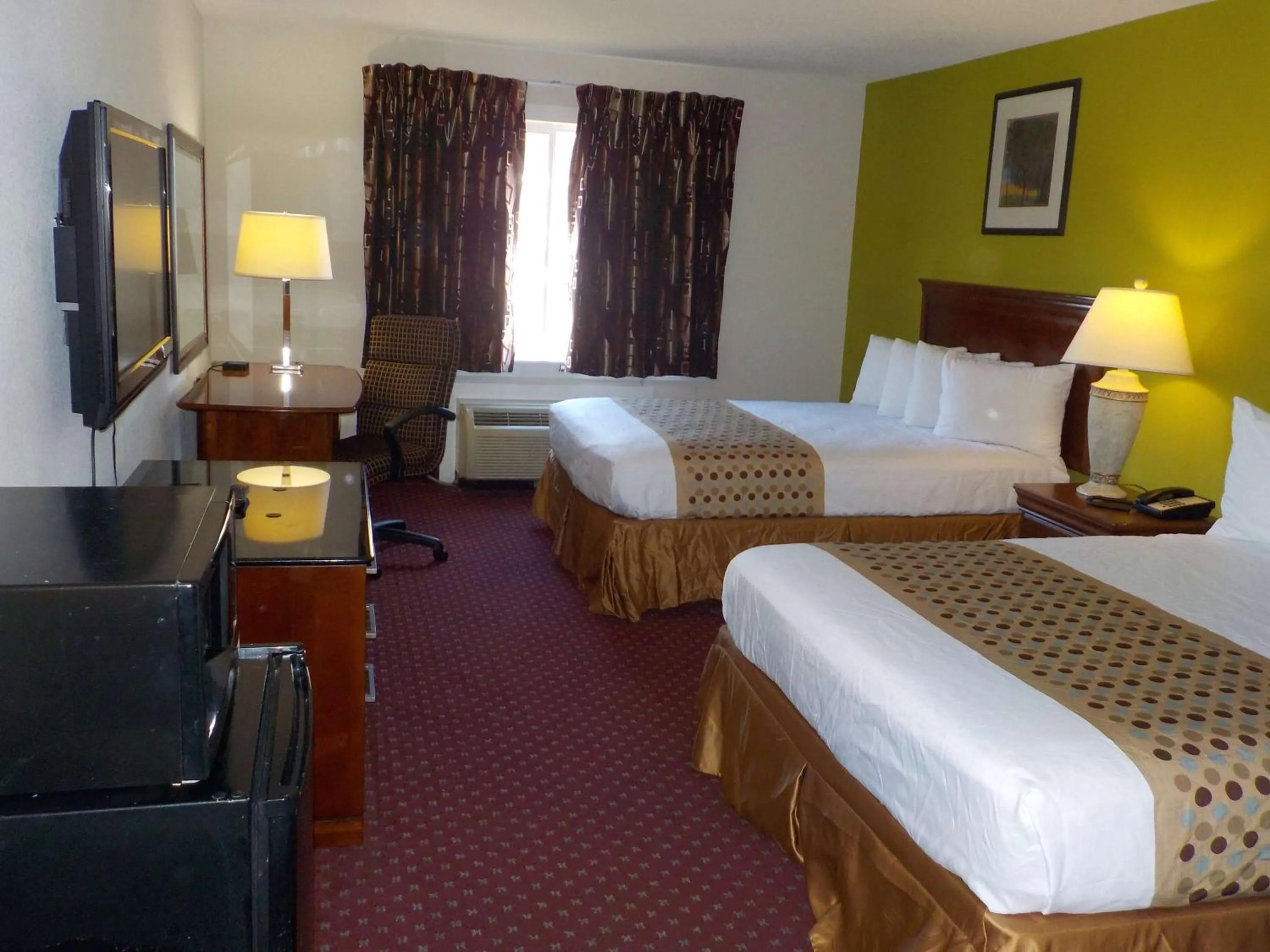 Queen Room with Two Queen Beds - Non-Smoking in Sonesta Essential Augusta