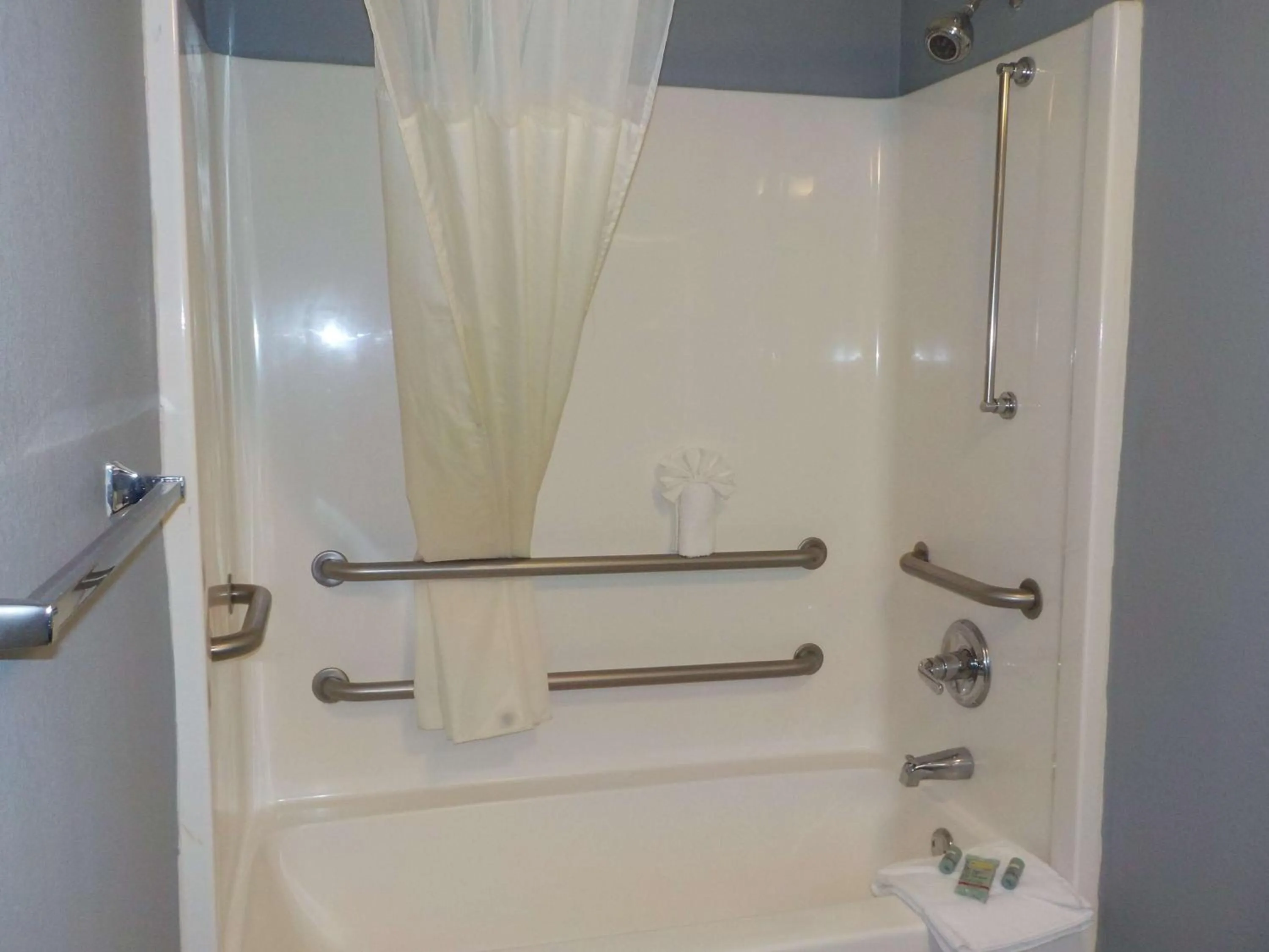 King Room - Mobility Accessible  in Sonesta Essential Augusta