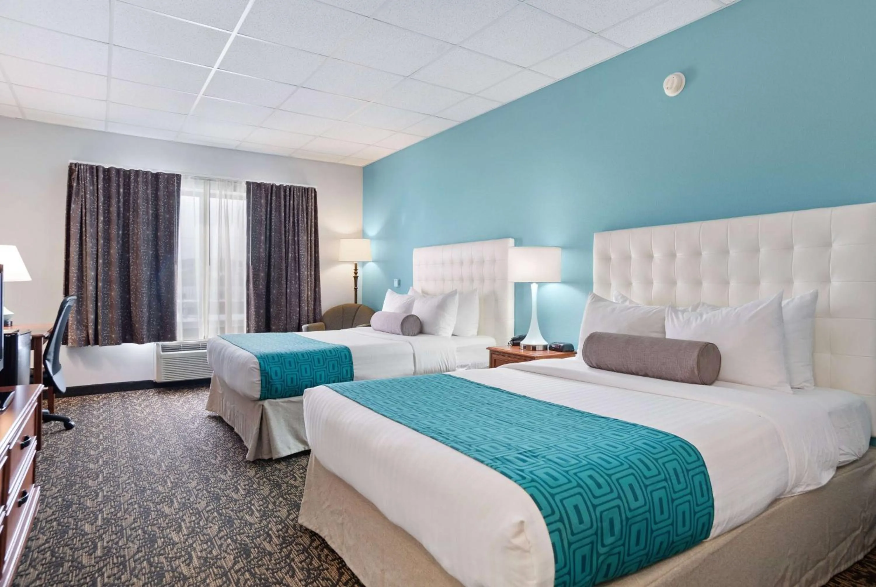Queen Room with Two Queen Beds - Mobility Access/Non-Smoking in Elevation Inn & Suites, Trademark Collection by Wyndham