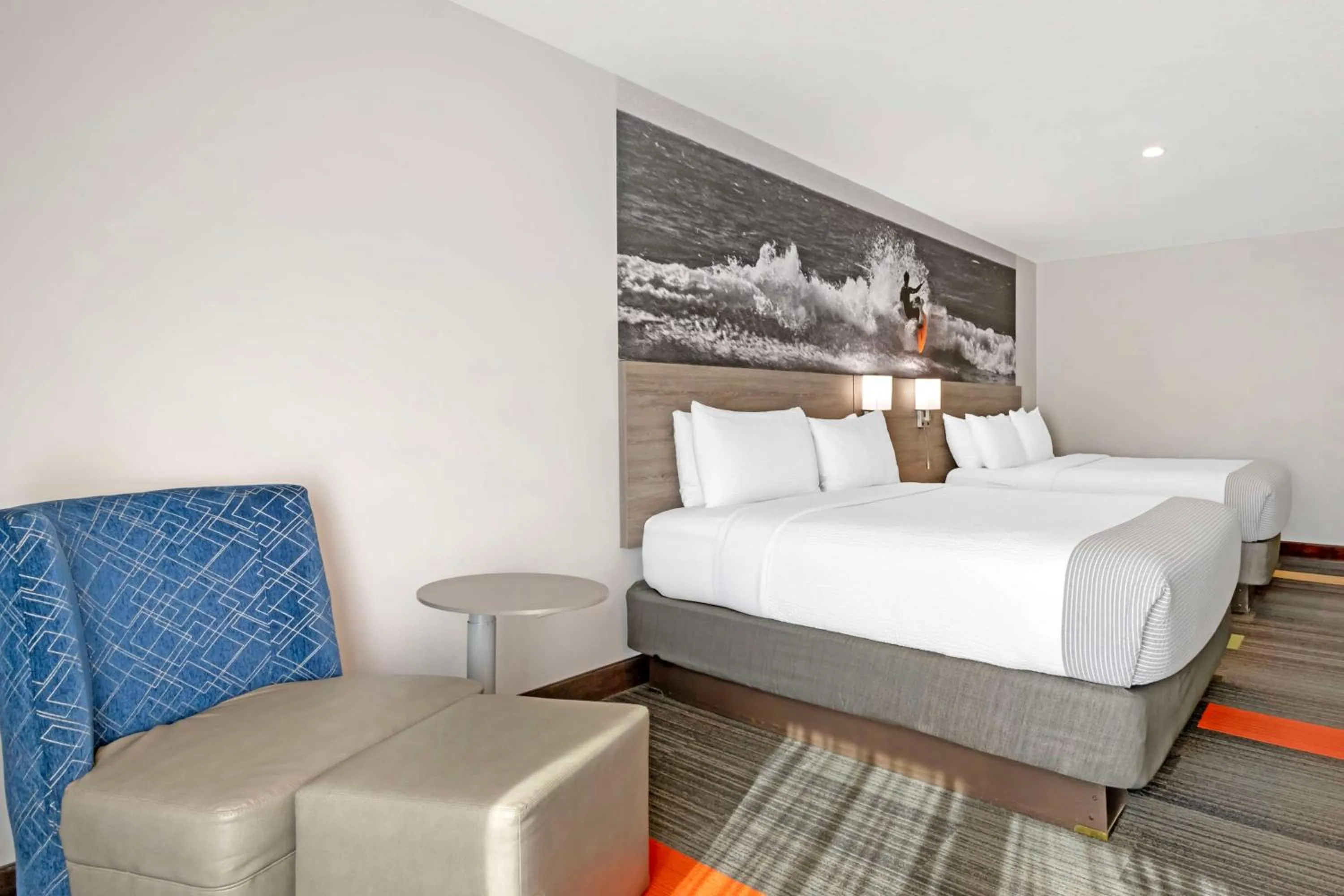 Queen Room with Two Queen Beds - Non-Smoking in Best Western Oceanfront