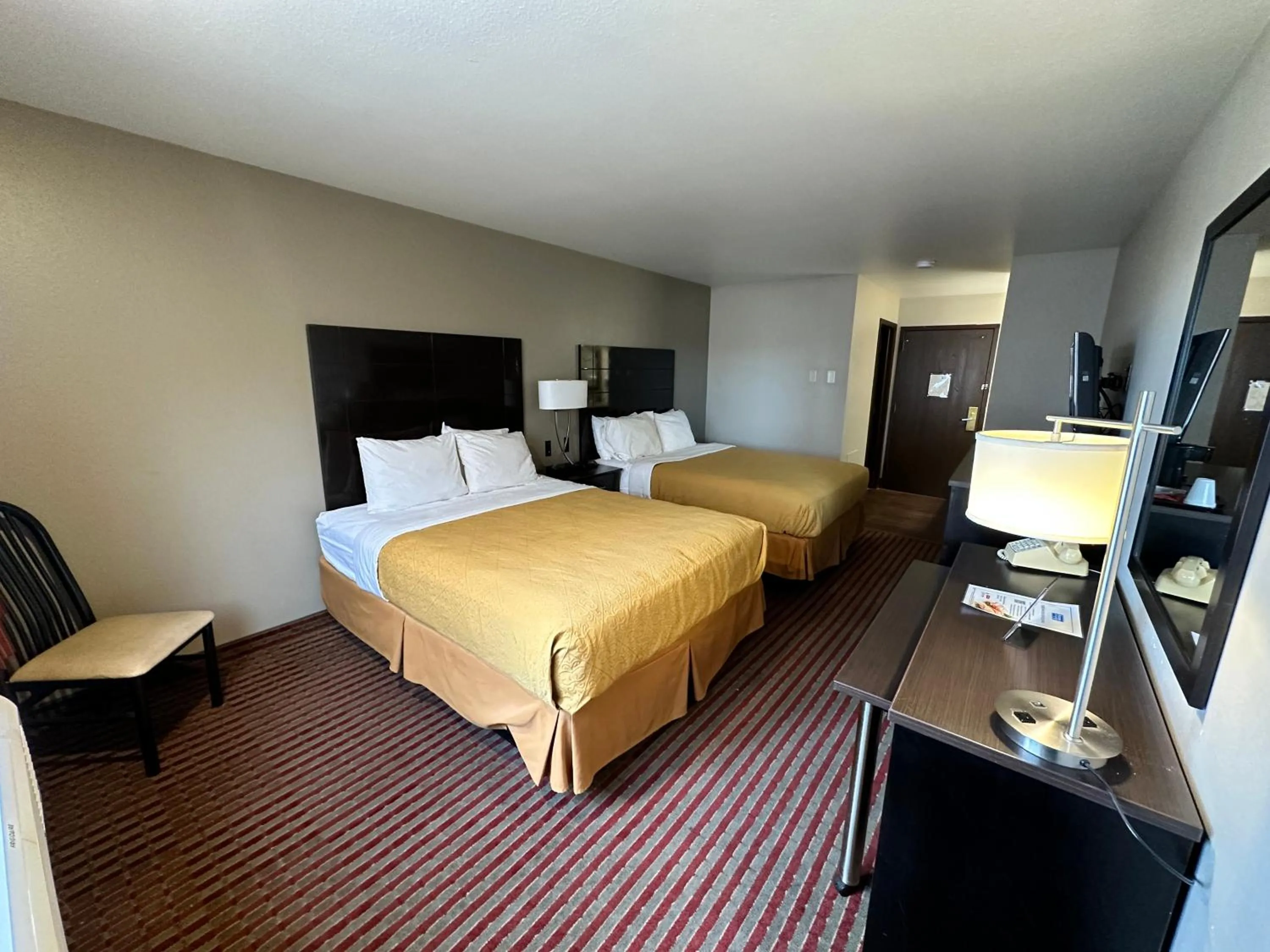 Standard Queen Room with Two Queen Beds in Rodeway Inn & Suites Madison Airport