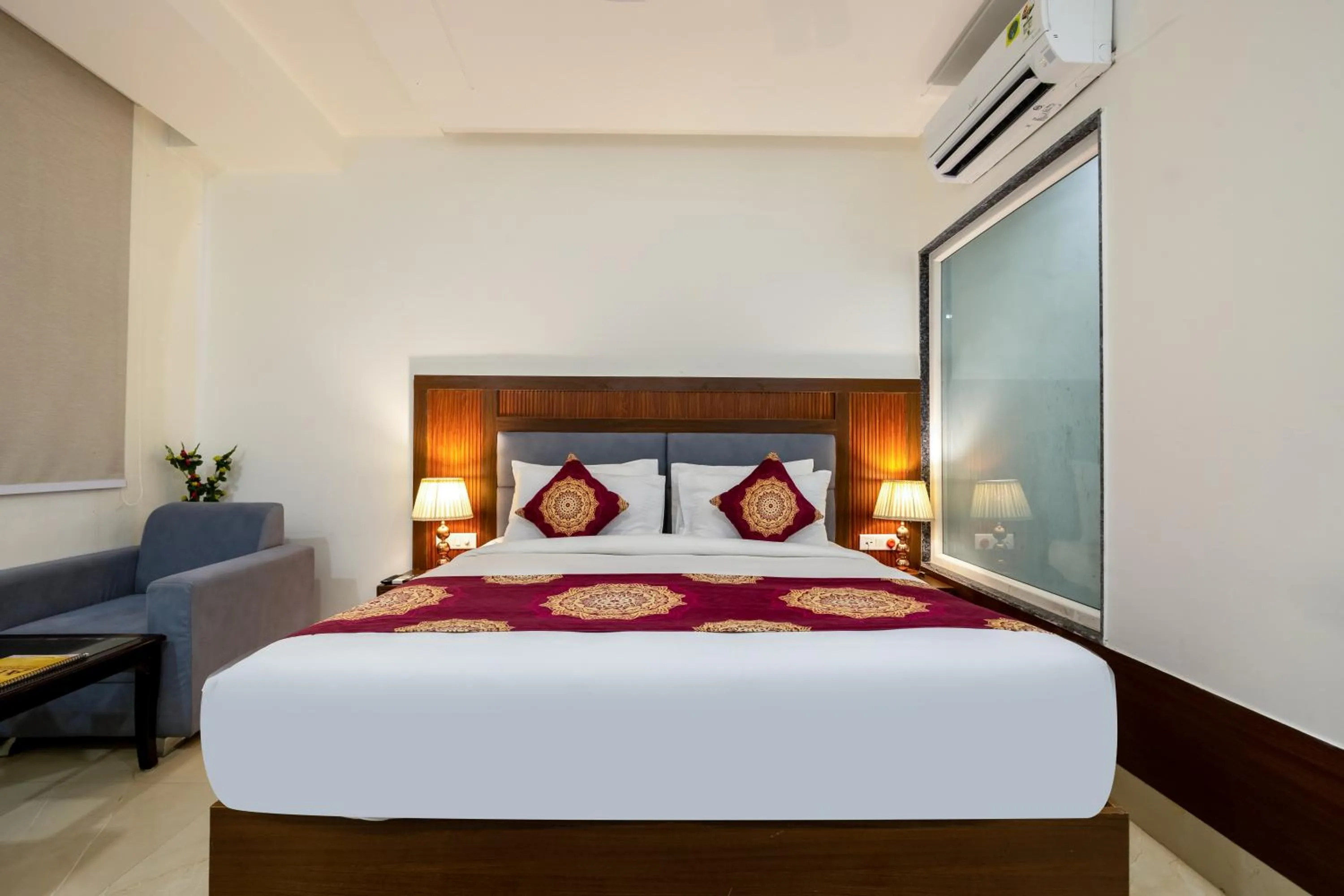 Executive Room with 10% discount on food and soft beverage in Arch - Near Aerocity New Delhi