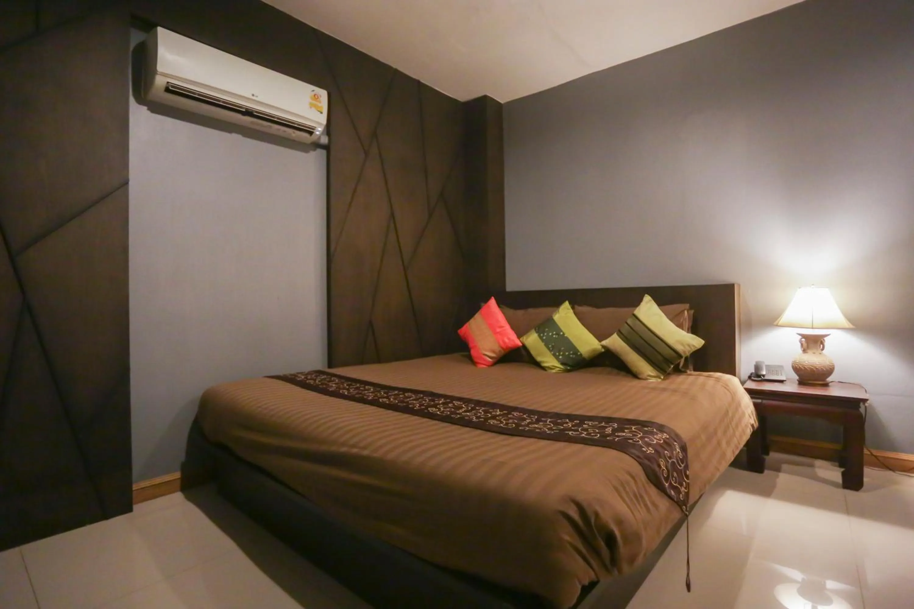 Standard Double Room without Window in Hua Hin White Sand