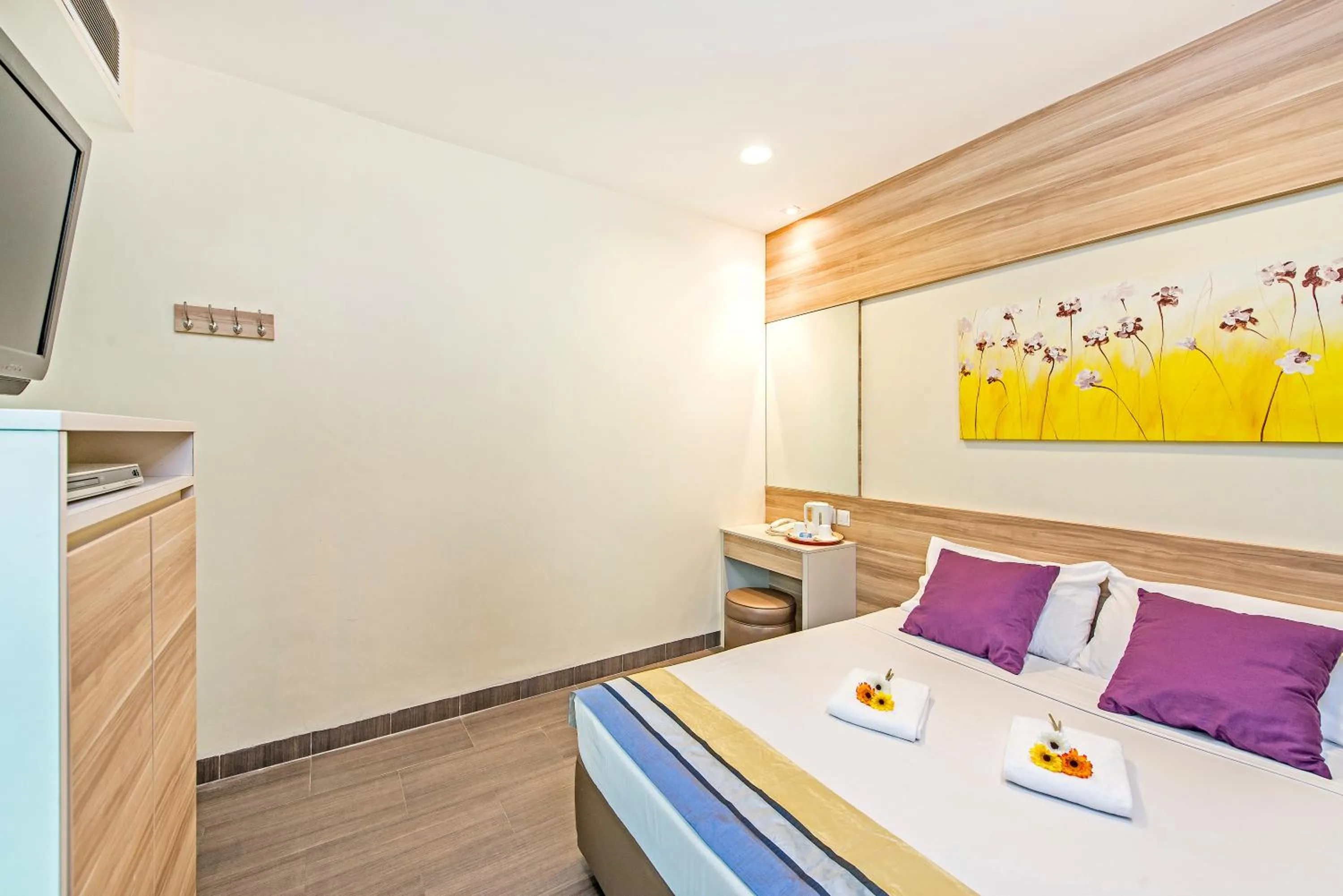 Deluxe Double Room in Hotel 81 Dickson