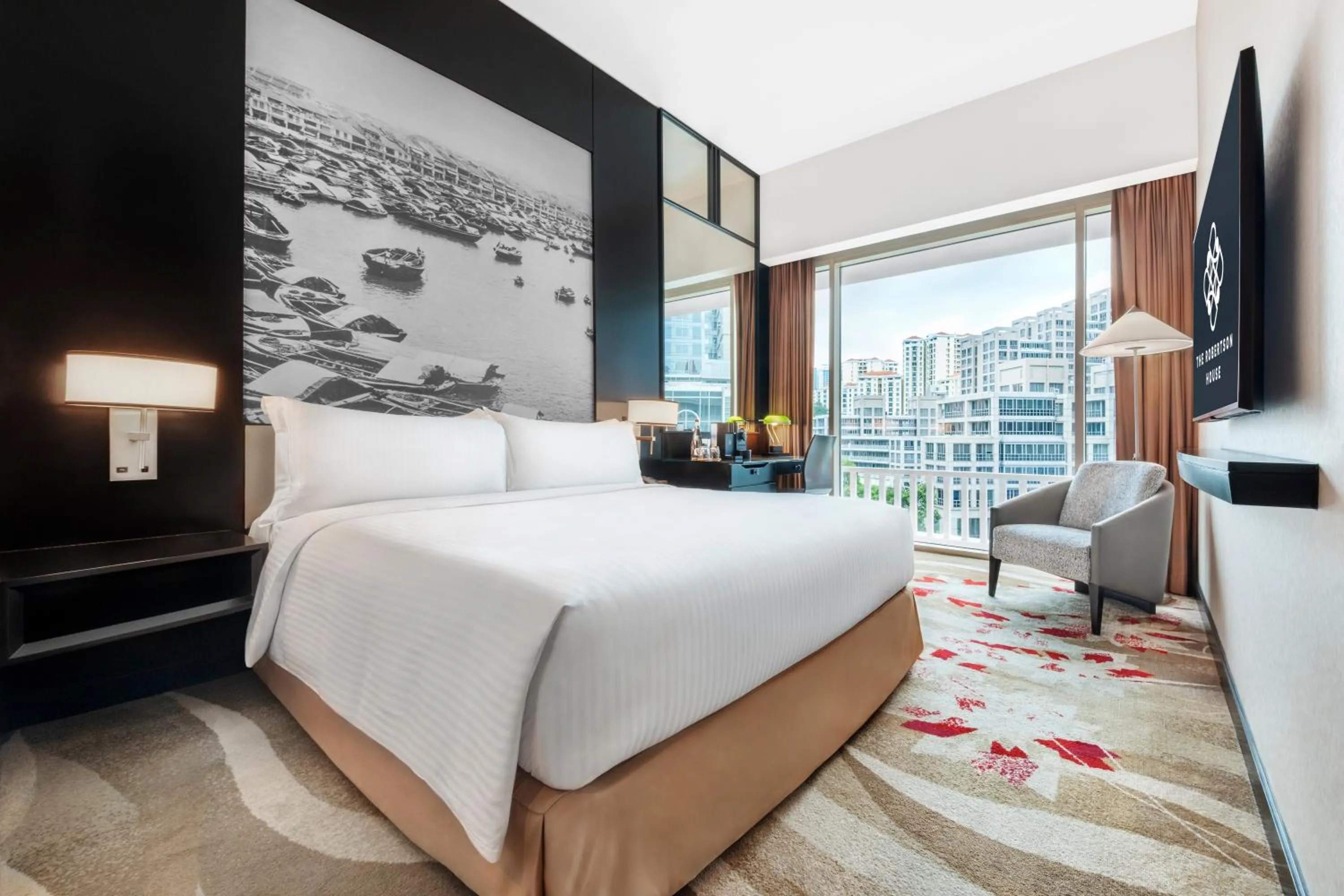 Deluxe Room Queen in The Robertson House by The Crest Collection