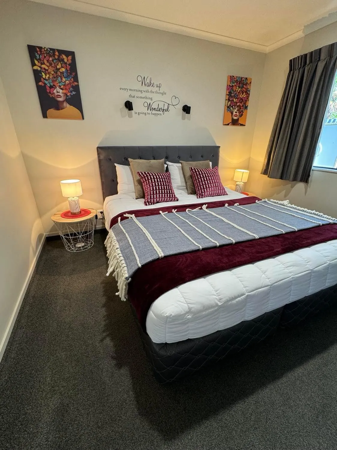 Executive One Bedroom Apartment with Spa Bath in Centre Court Motel