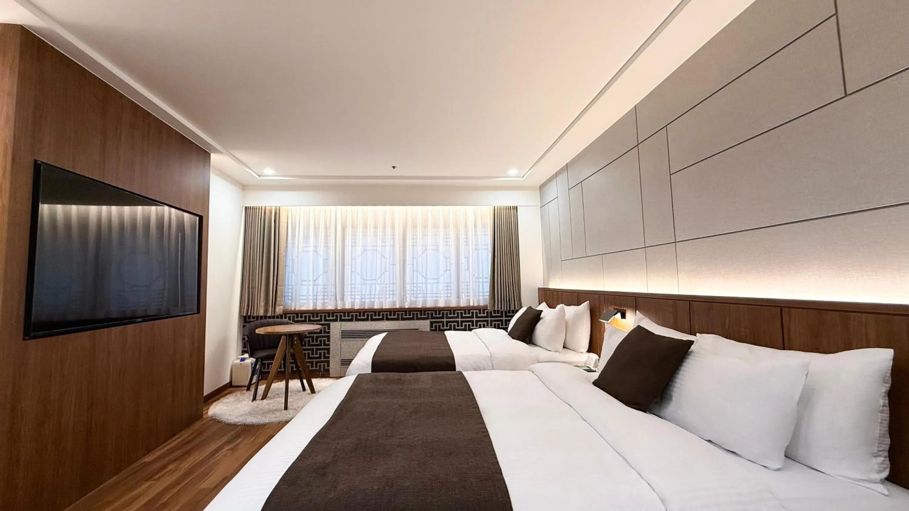 Premier Double Double in Commodore Hotel Busan