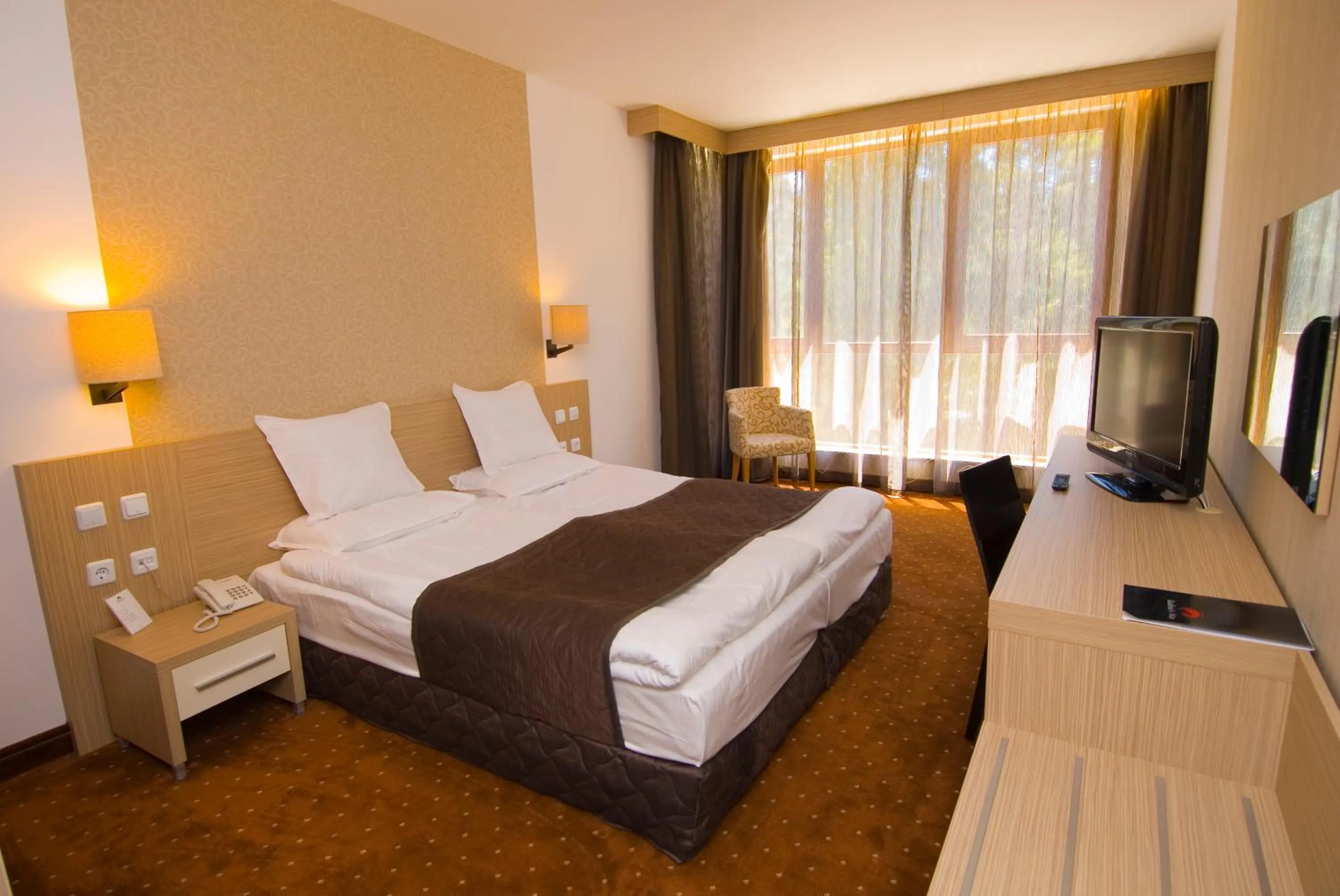 Comfort Triple Room in Radina's Way Hotel