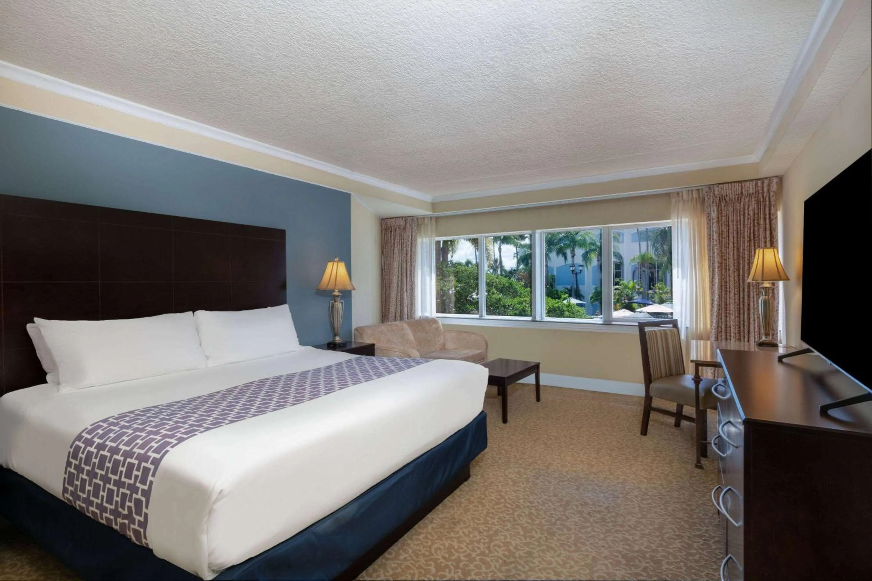 King Room - Non-Smoking in Safety Harbor Resort & Spa Trademark Collection by Wyndham