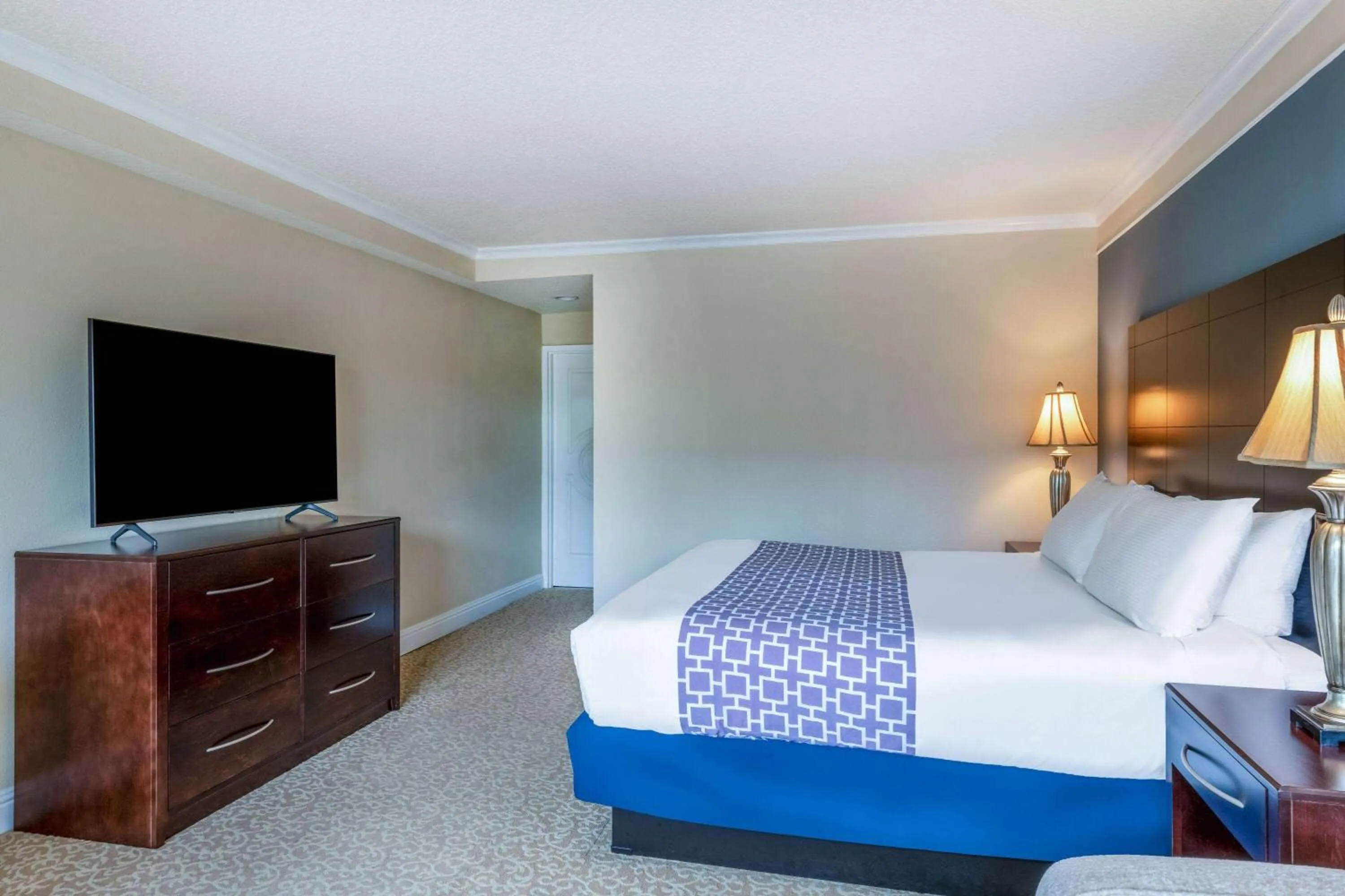 King Room with Mobility/Hearing Imparied Access, Roll-in Shower, Non-Smoking in Safety Harbor Resort & Spa Trademark Collection by Wyndham