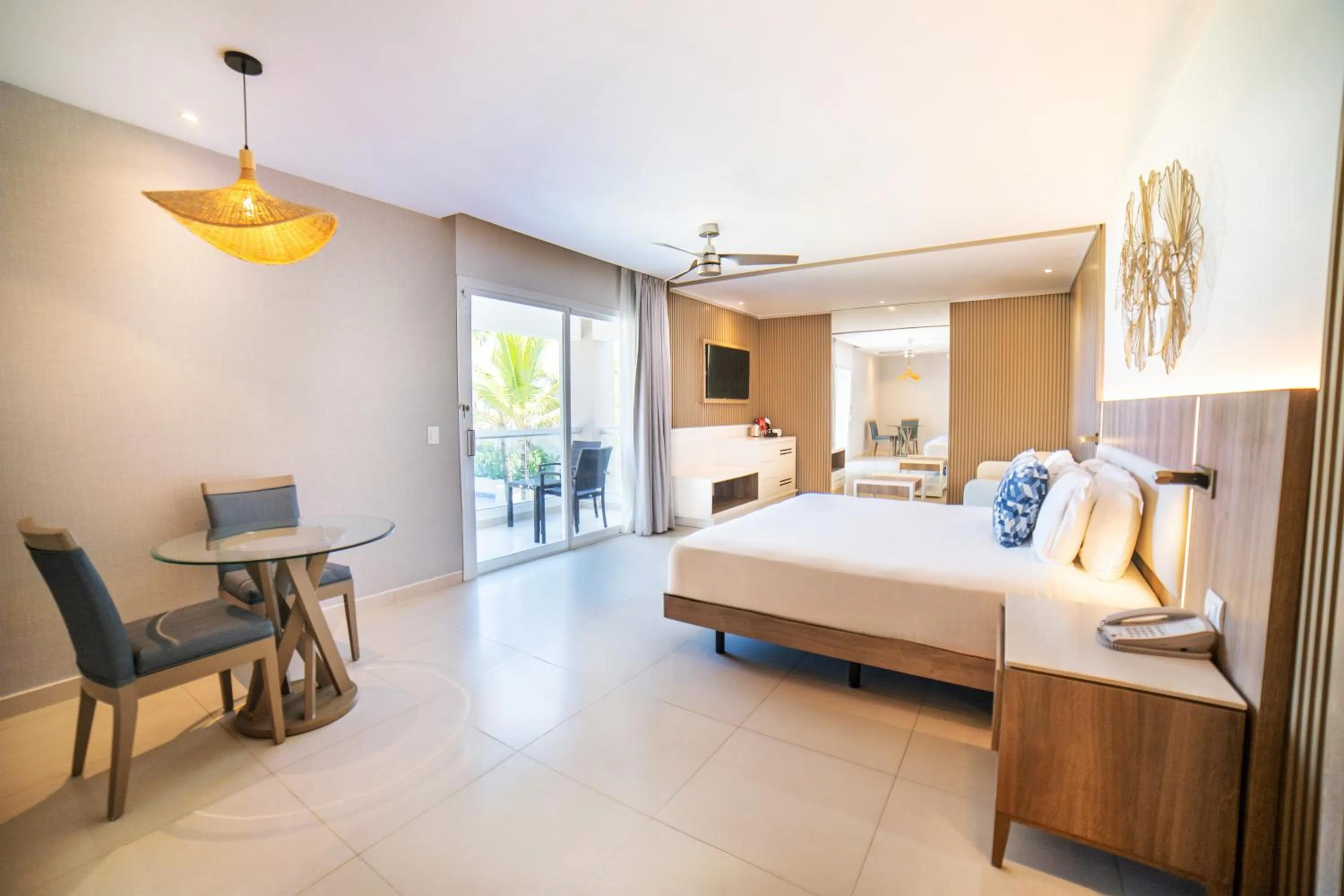 Honeymoon Jacuzzi Suite Diamond Club in Royalton Hideaway Punta Cana, An Autograph Collection All-Inclusive Resort & Casino - Adults Only