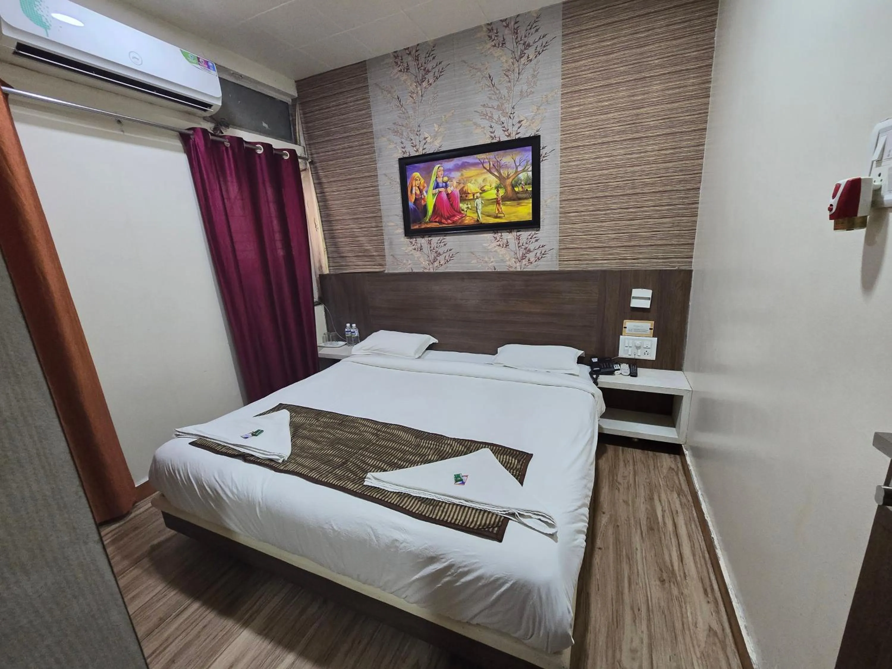 Standard Double or Twin Room in Hotel Darshan Executive