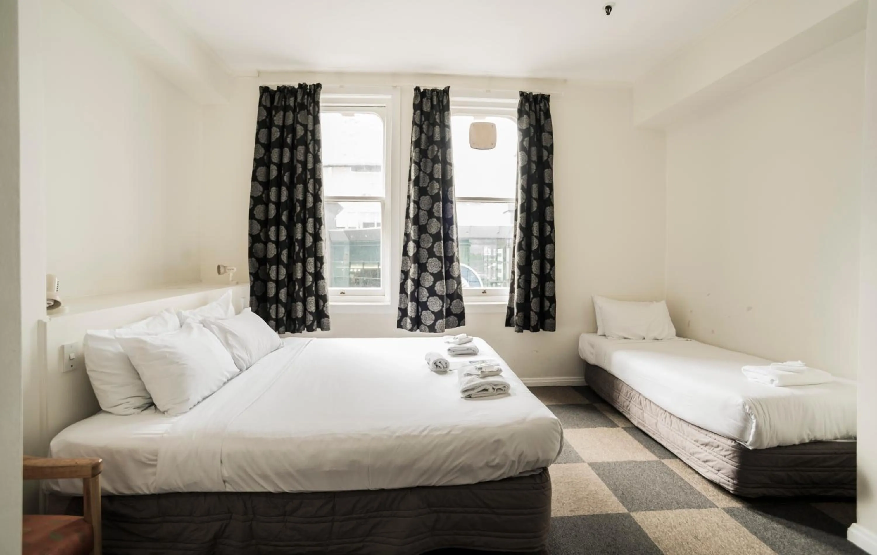 Triple Room in Albion Hotel