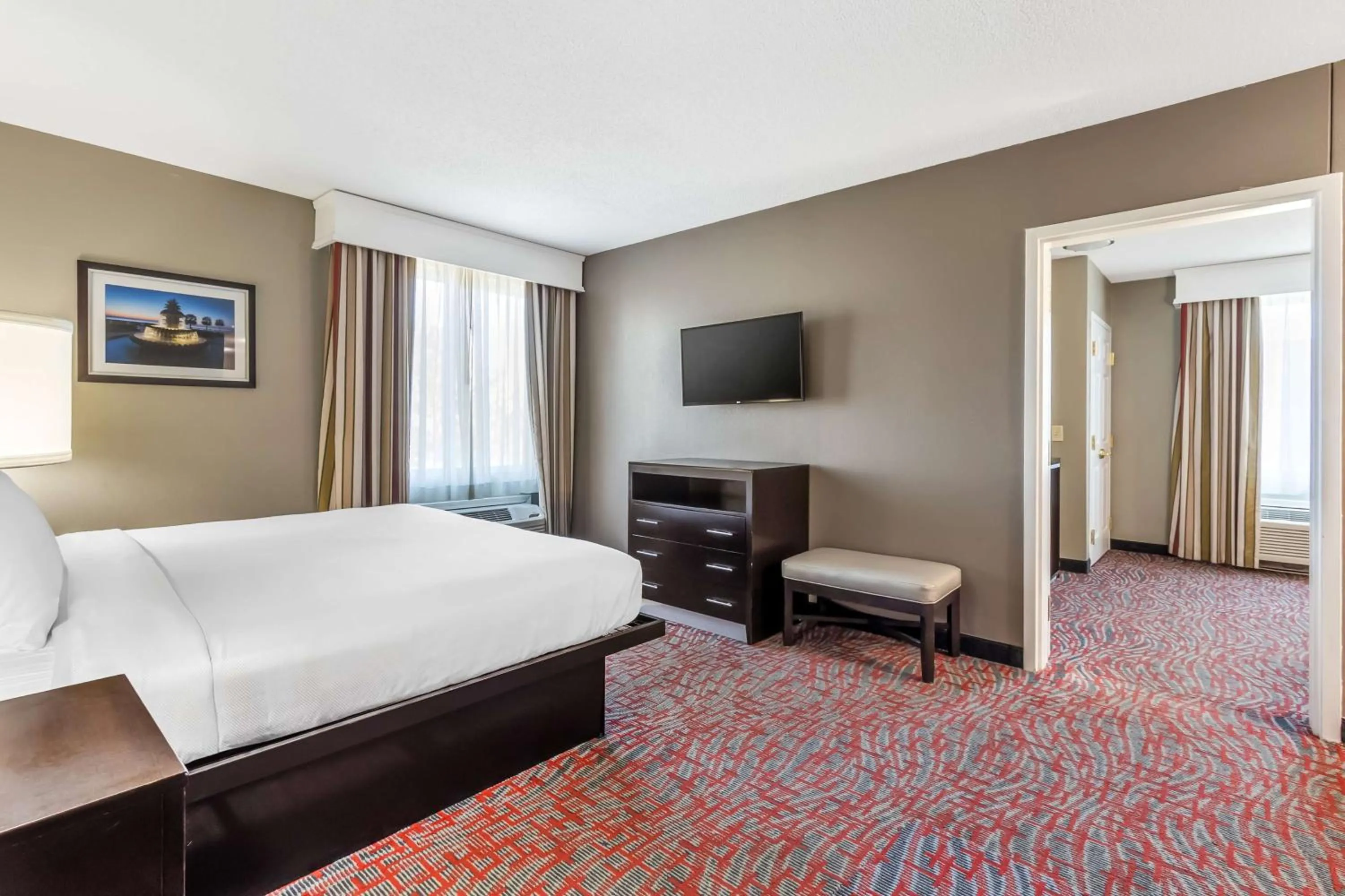 Executive King Suite - Non-Smoking in Best Western Airport Inn & Suites