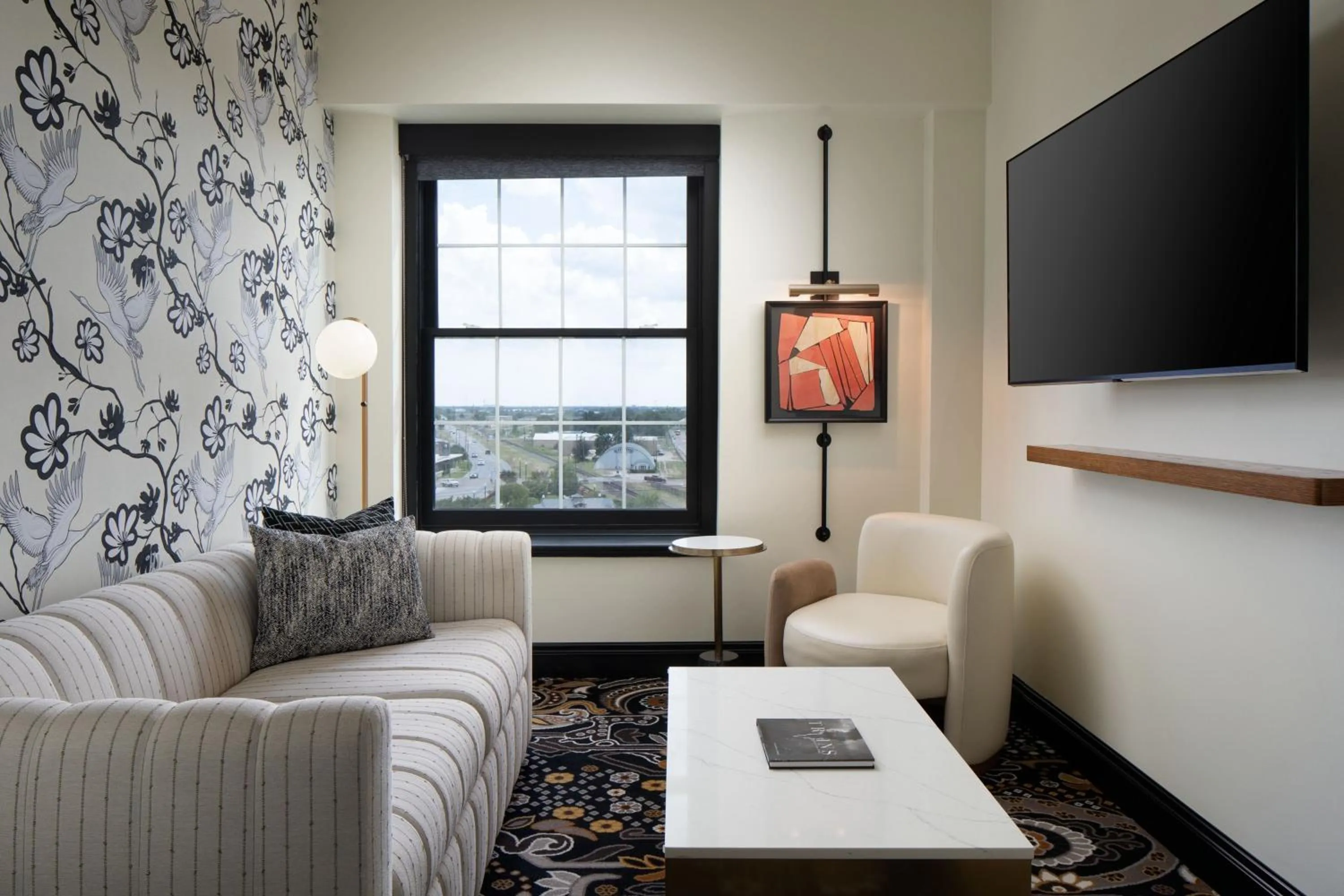 King Suite in The LaSalle Hotel, Bryan College Station, a Tribute Portfolio Hotel