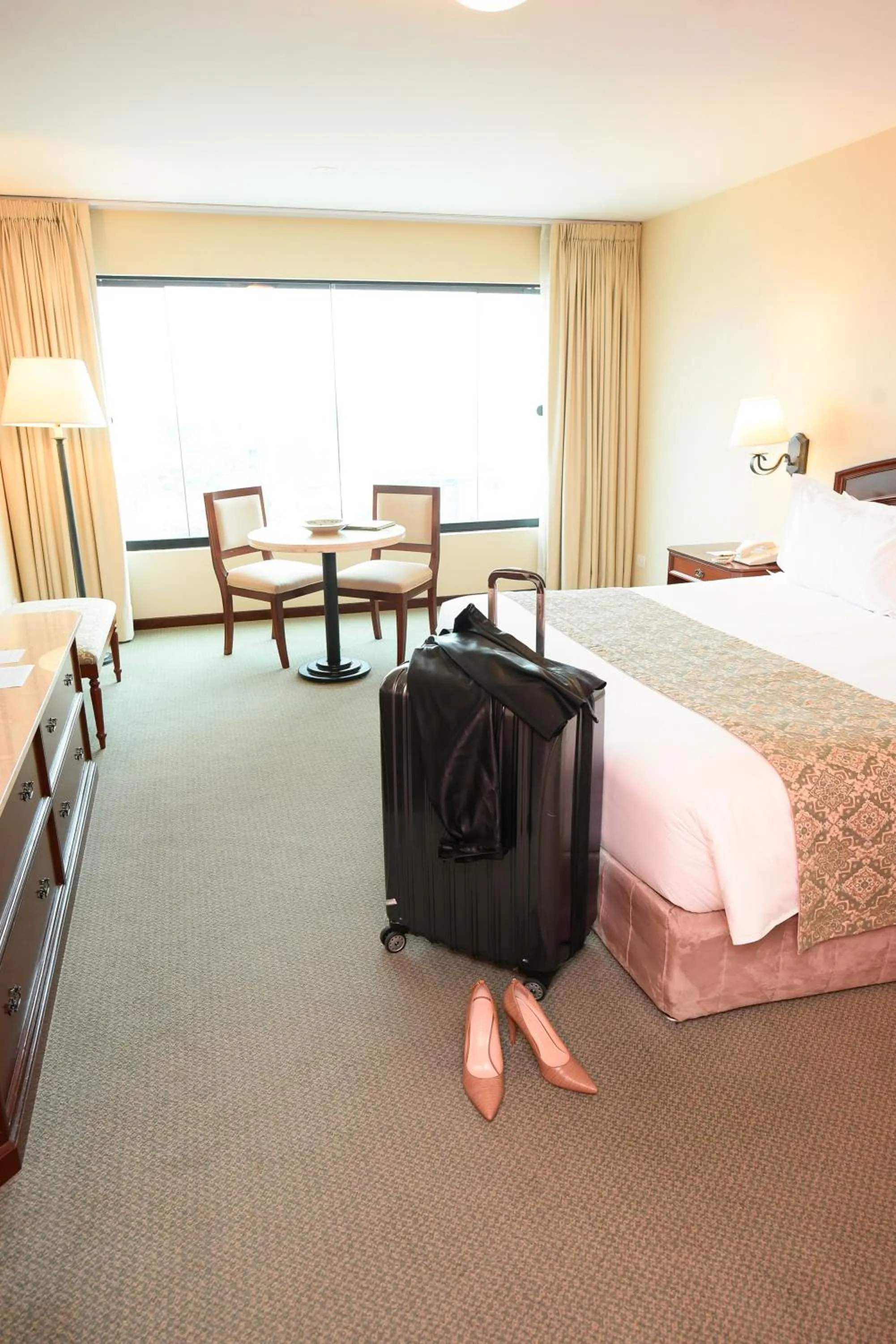 Single Room with Extra Large Bed in Los Tallanes Hotel & Suites