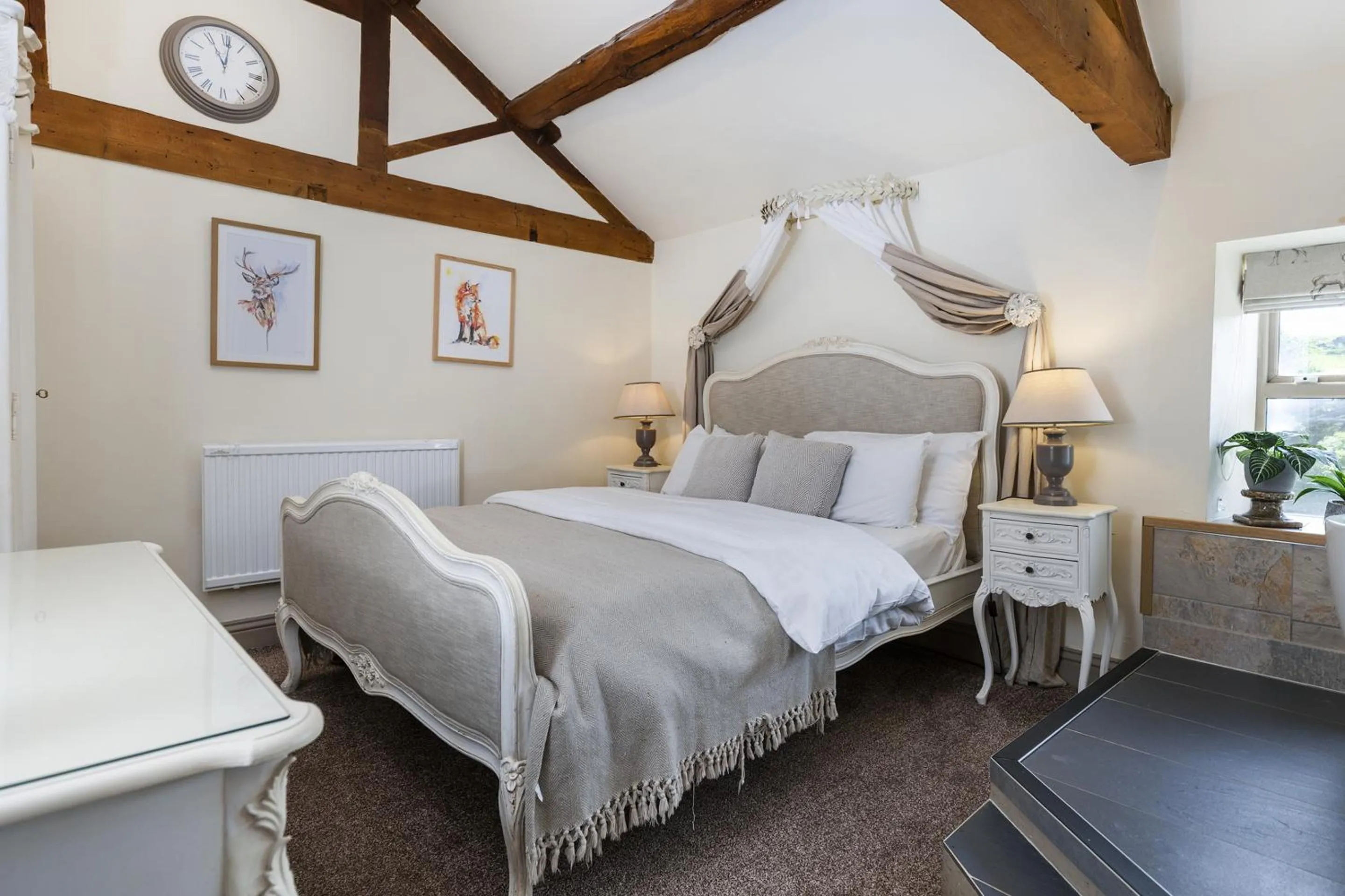 Superior King Room in The Fleece Inn at Barkisland