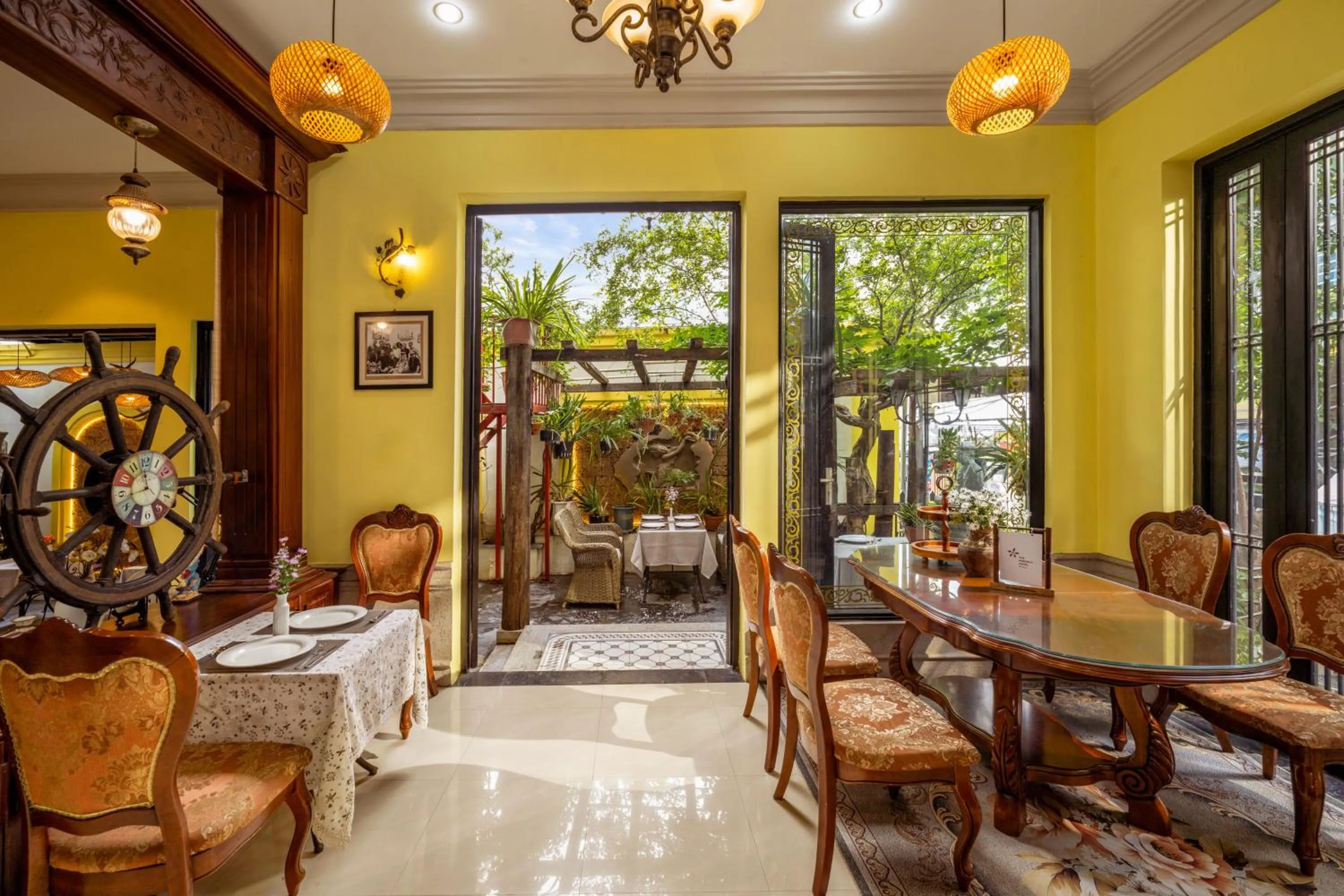 Superior Double Room in The Pergola Design Hotel