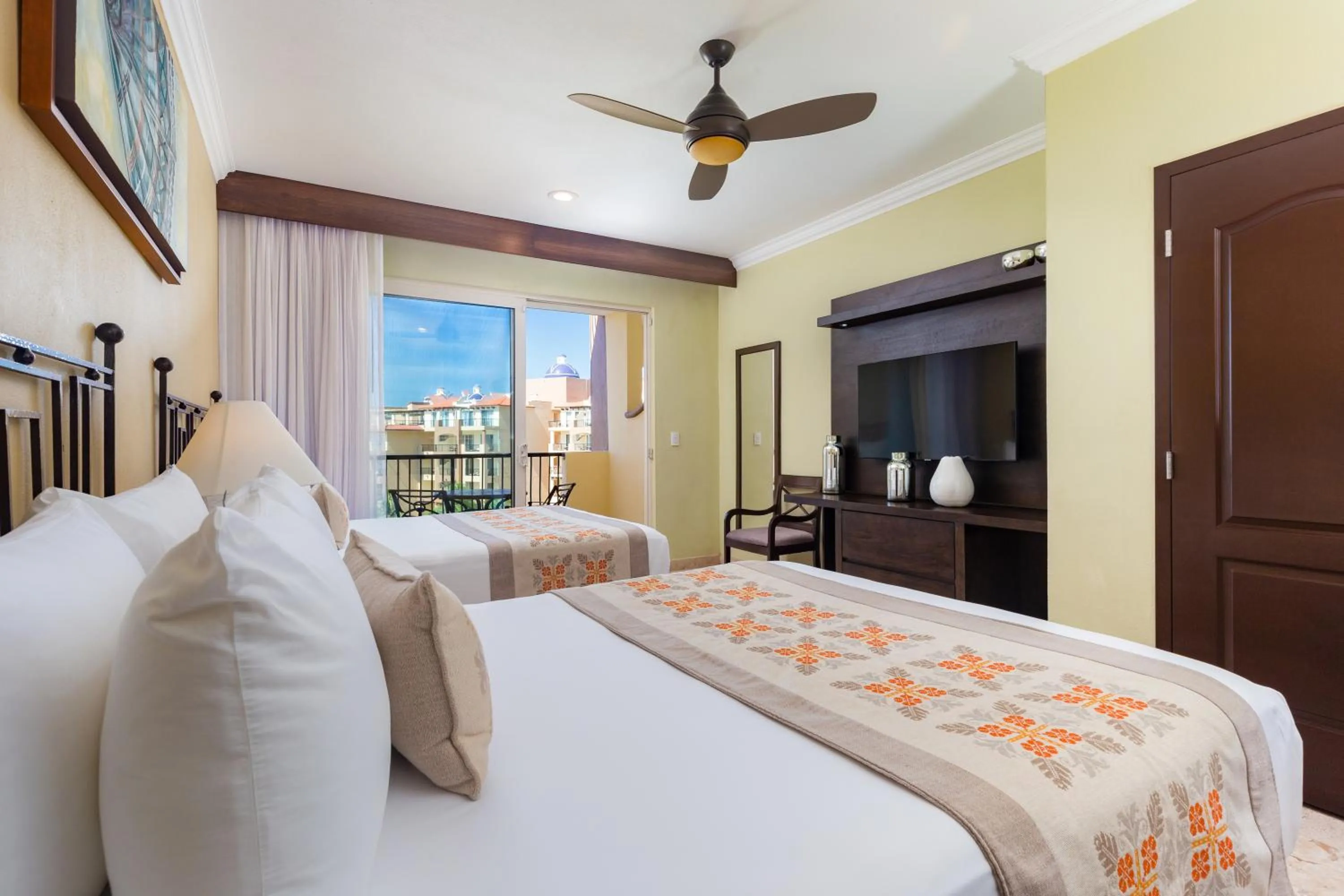 Two-Bedroom suite ocean view in Villa Del Palmar Flamingos Beach Resort & Spa
