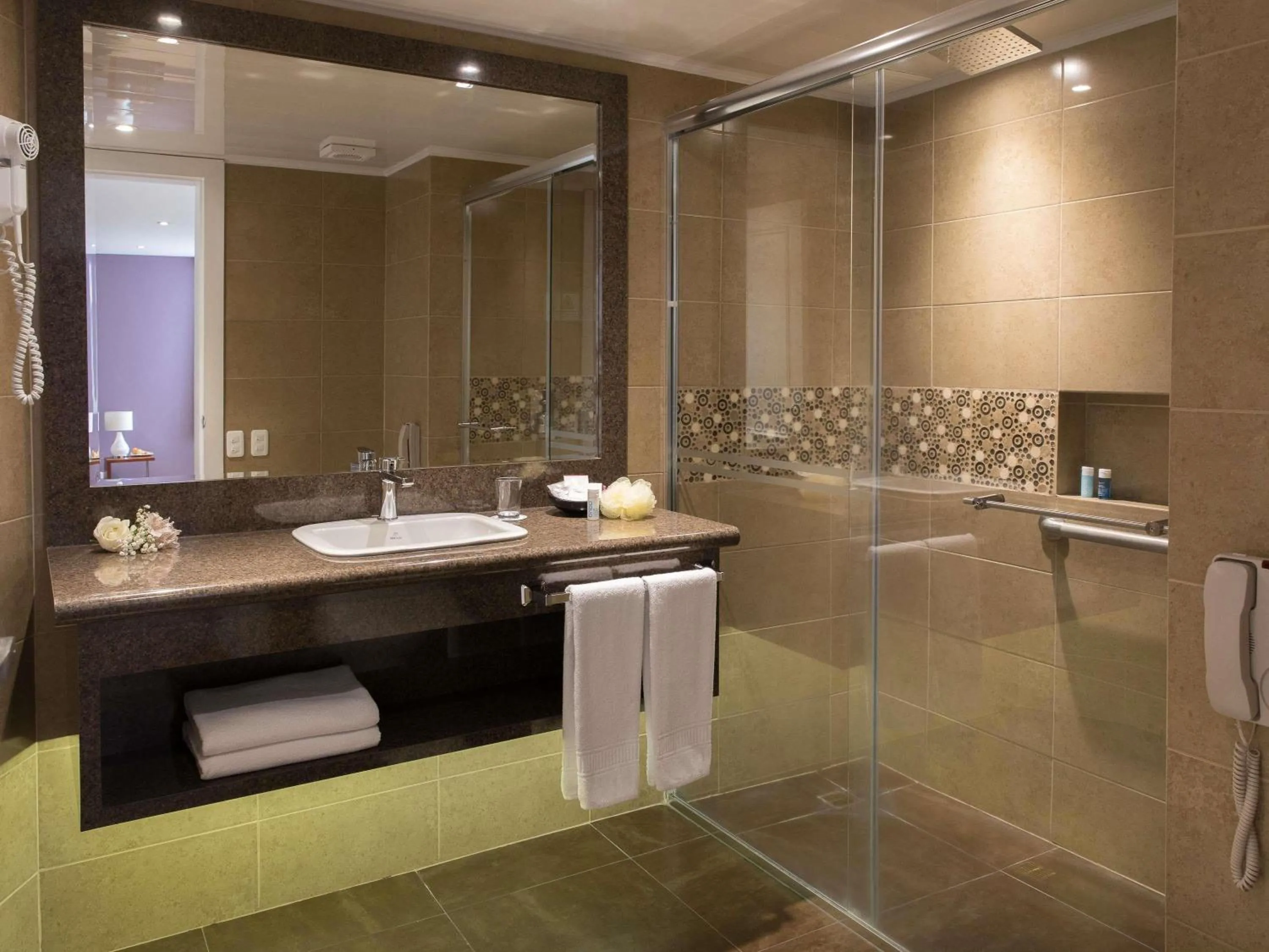 Superior King Suite in Mercure Alameda Quito