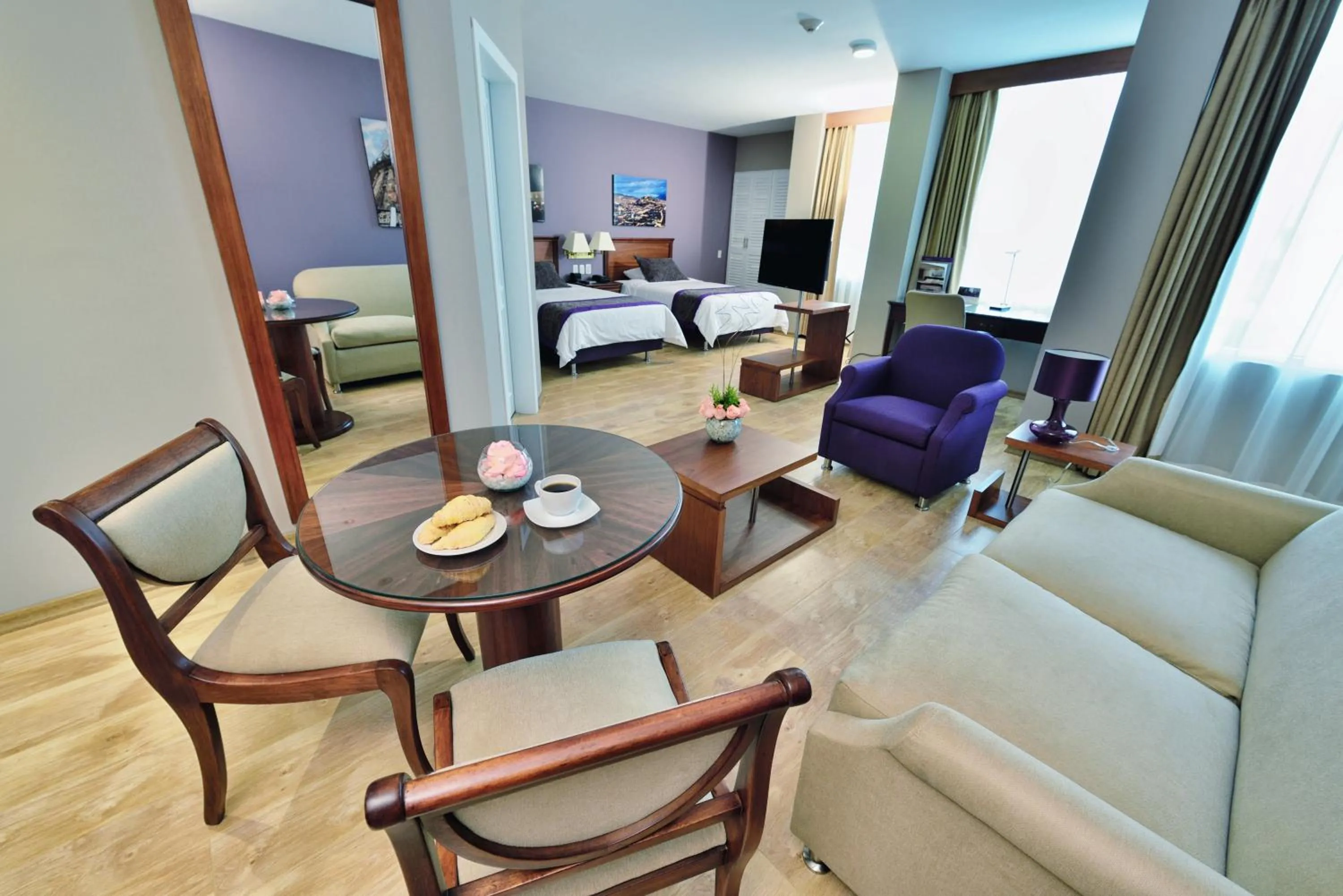 Superior Suite with 2 Single Beds in Mercure Alameda Quito