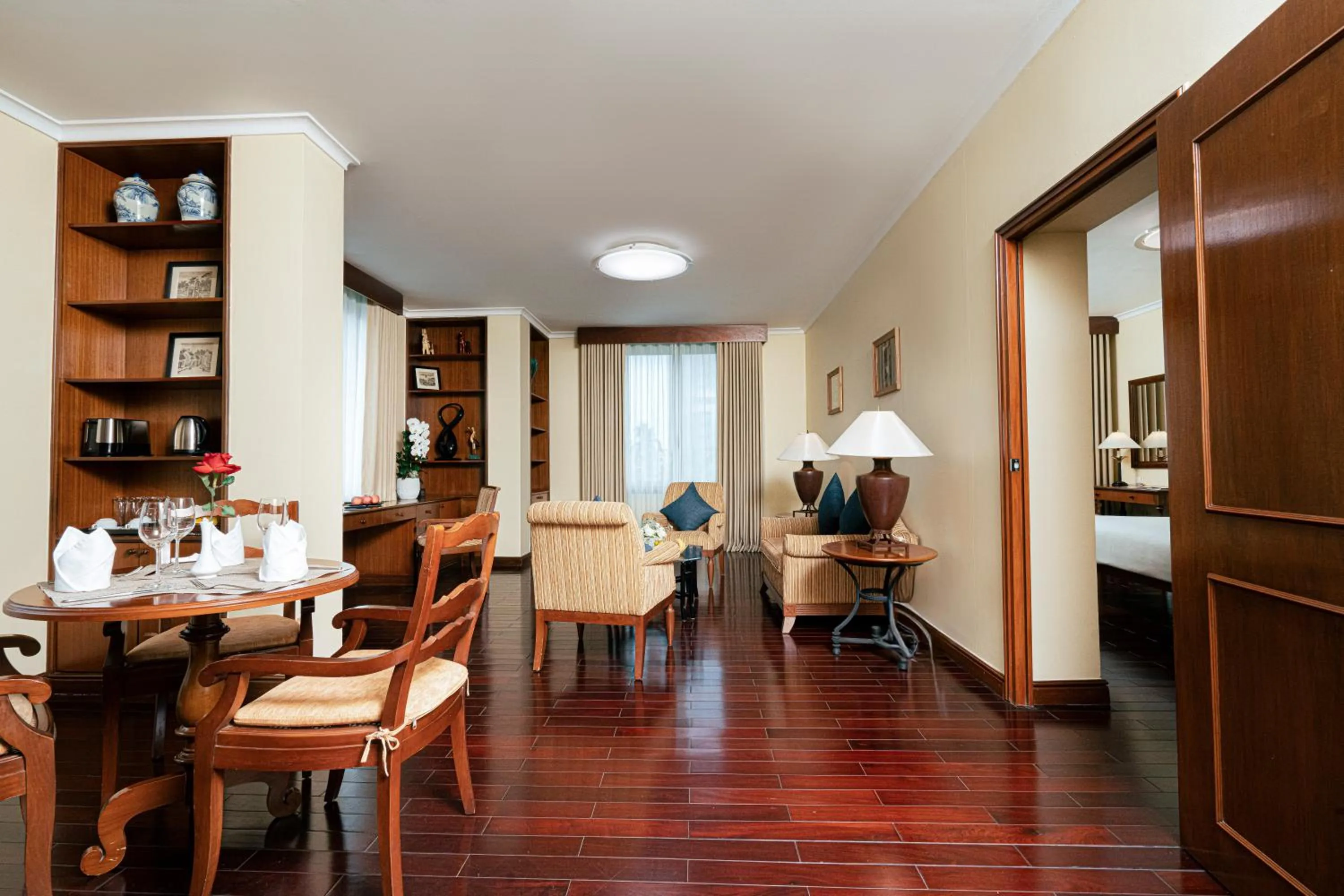 Suite in Hai Phong Harbour View Hotel