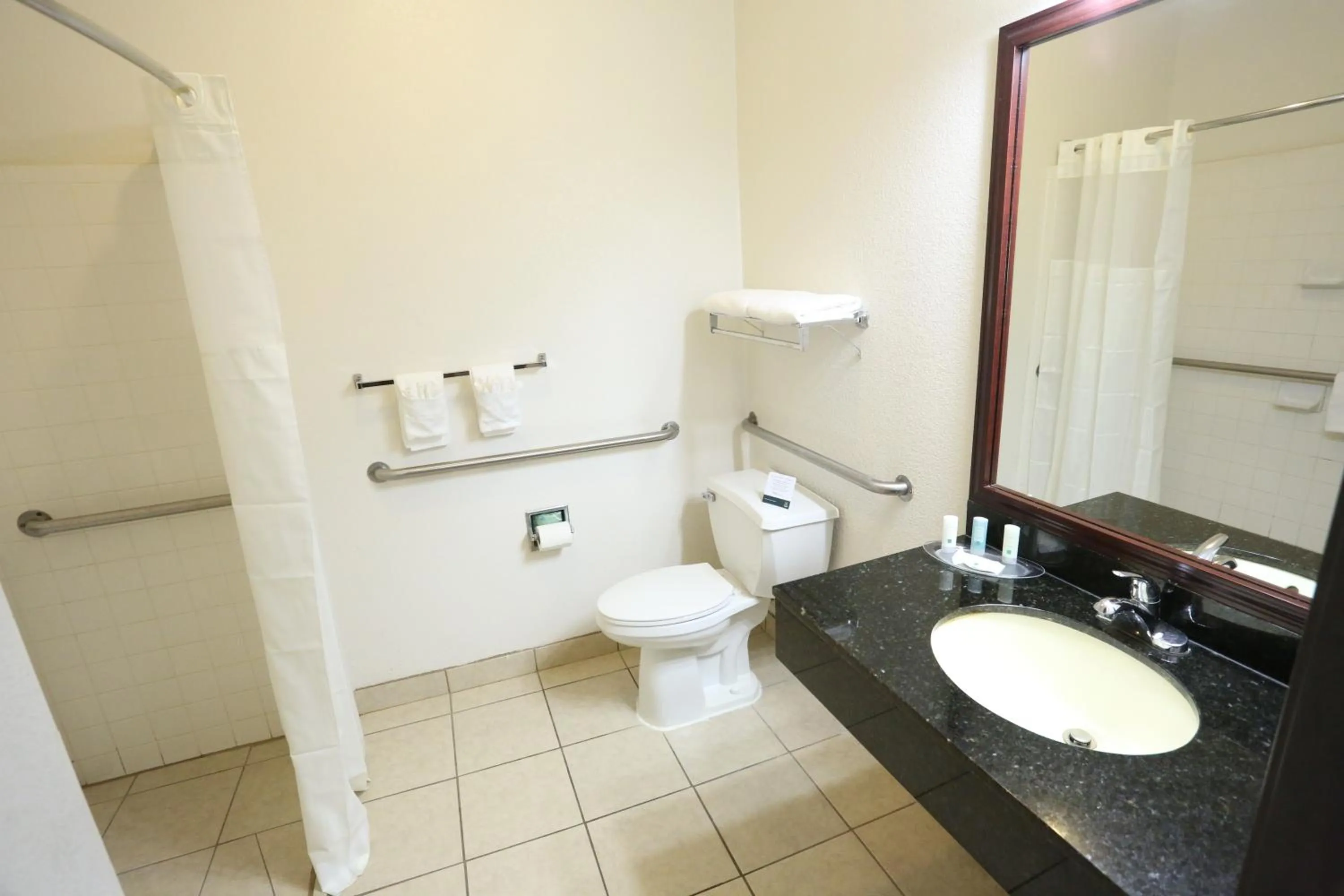 Suite with Two Queen Beds - Accessible/Non-Smoking in Quality Suites Burleson - Ft Worth